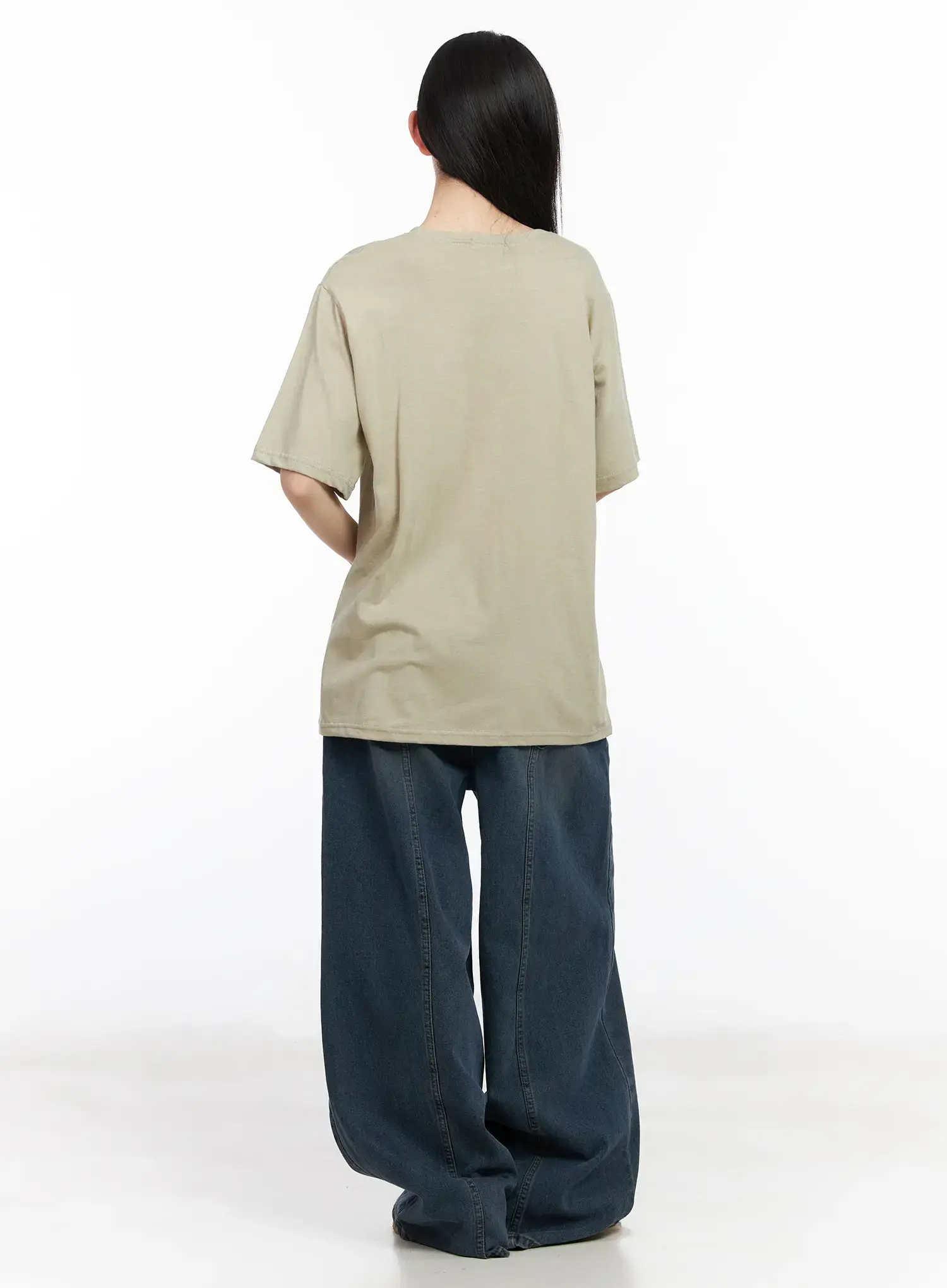 Oversized Graphic Print T-Shirt CM519 - Image 5