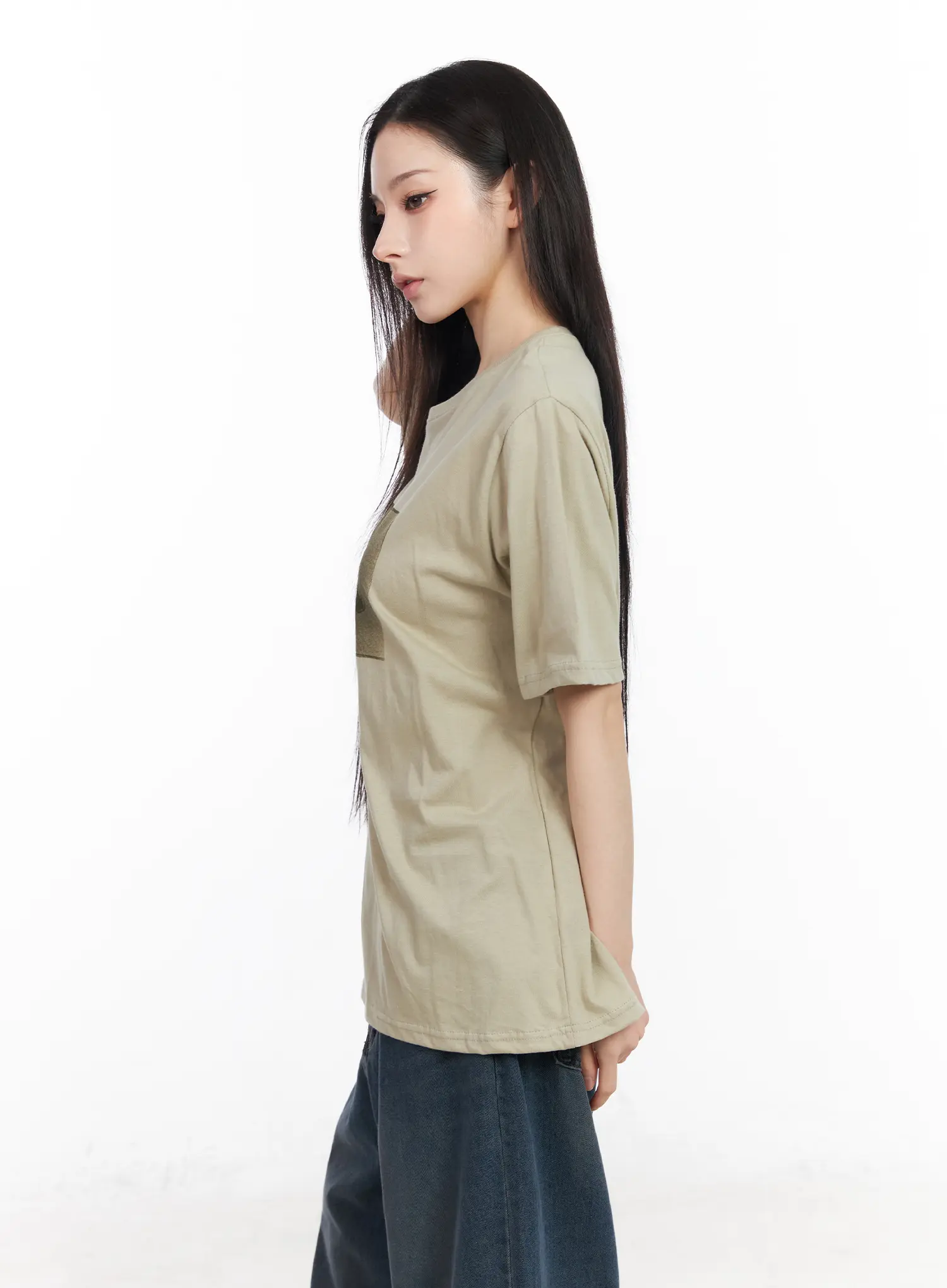 Oversized Graphic Print T-Shirt CM519 - Image 6