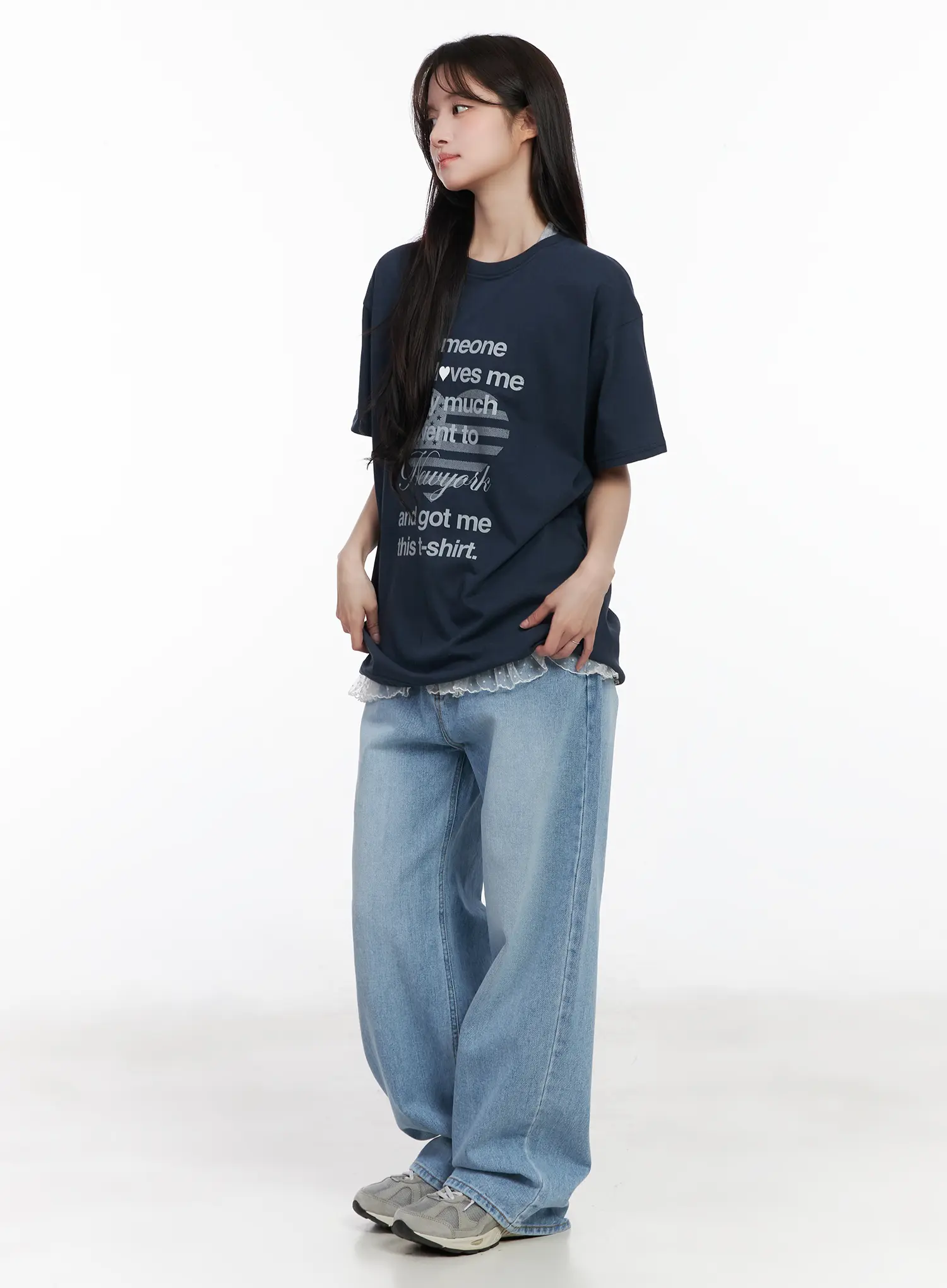 Oversized Graphic Tee CM527 - Image 4