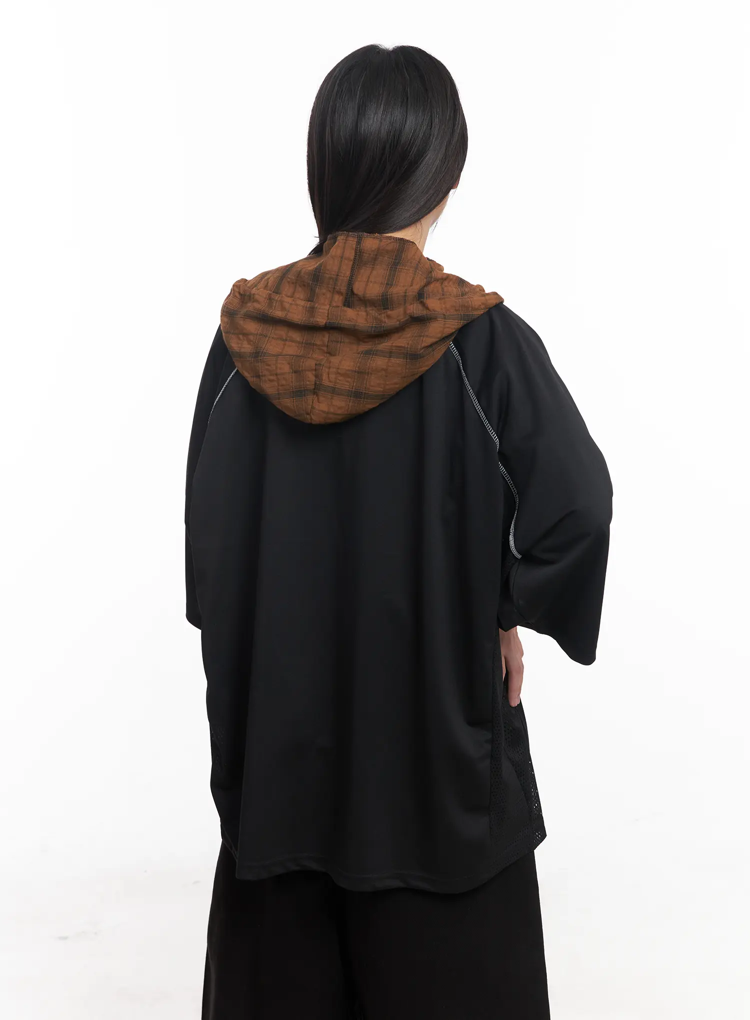 Oversized Graphic V-Neck Jersey CU517 - Image 8