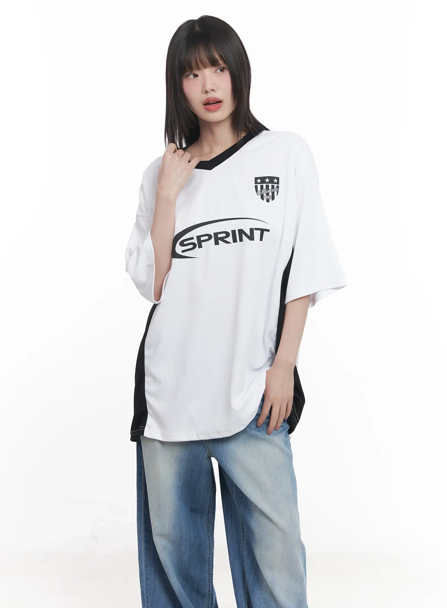 Oversized Graphic V-Neck Jersey CU518 - Image 7