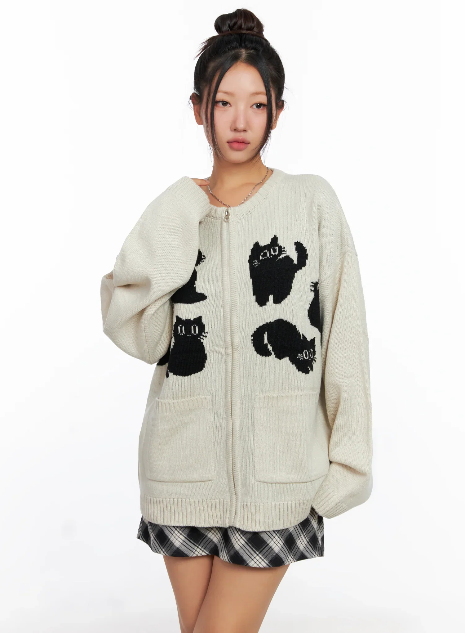 Oversized Graphic Zip-up Sweater CO515 - Image 10