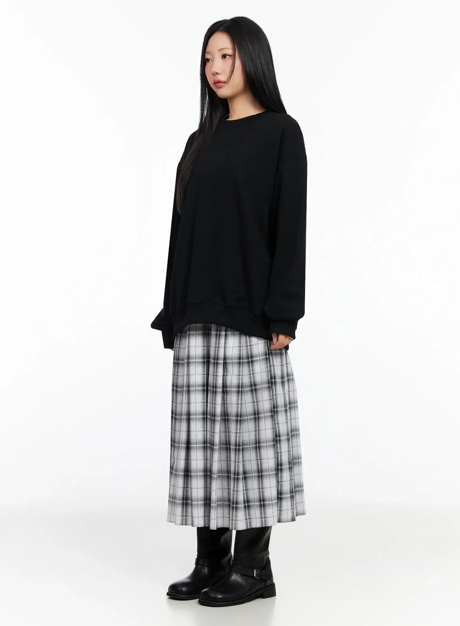 Oversized Loose-Fit Crewneck Sweatshirt IA507 - Image 11