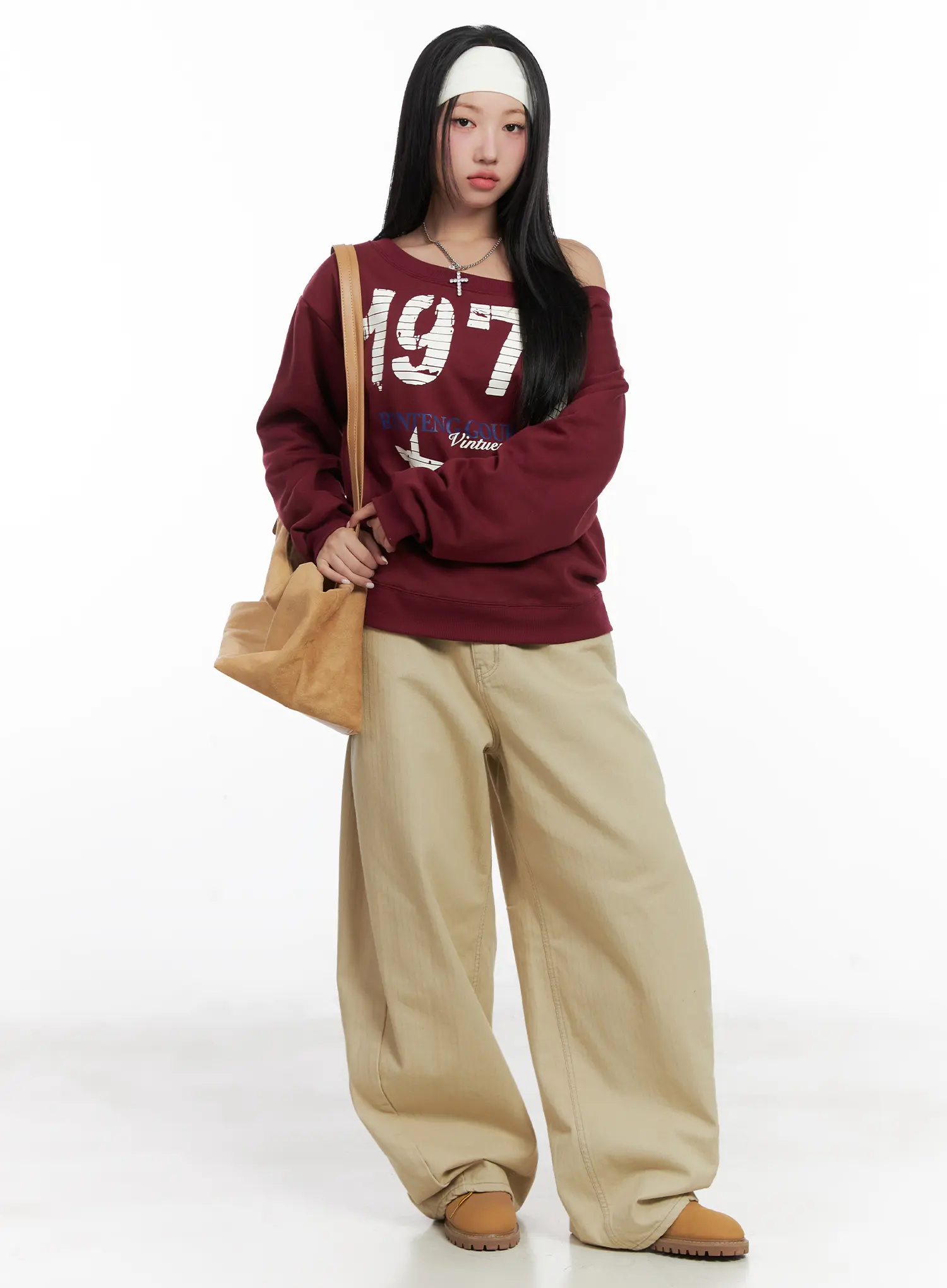 Oversized Off-Shoulder Graphic Sweatshirt CN528