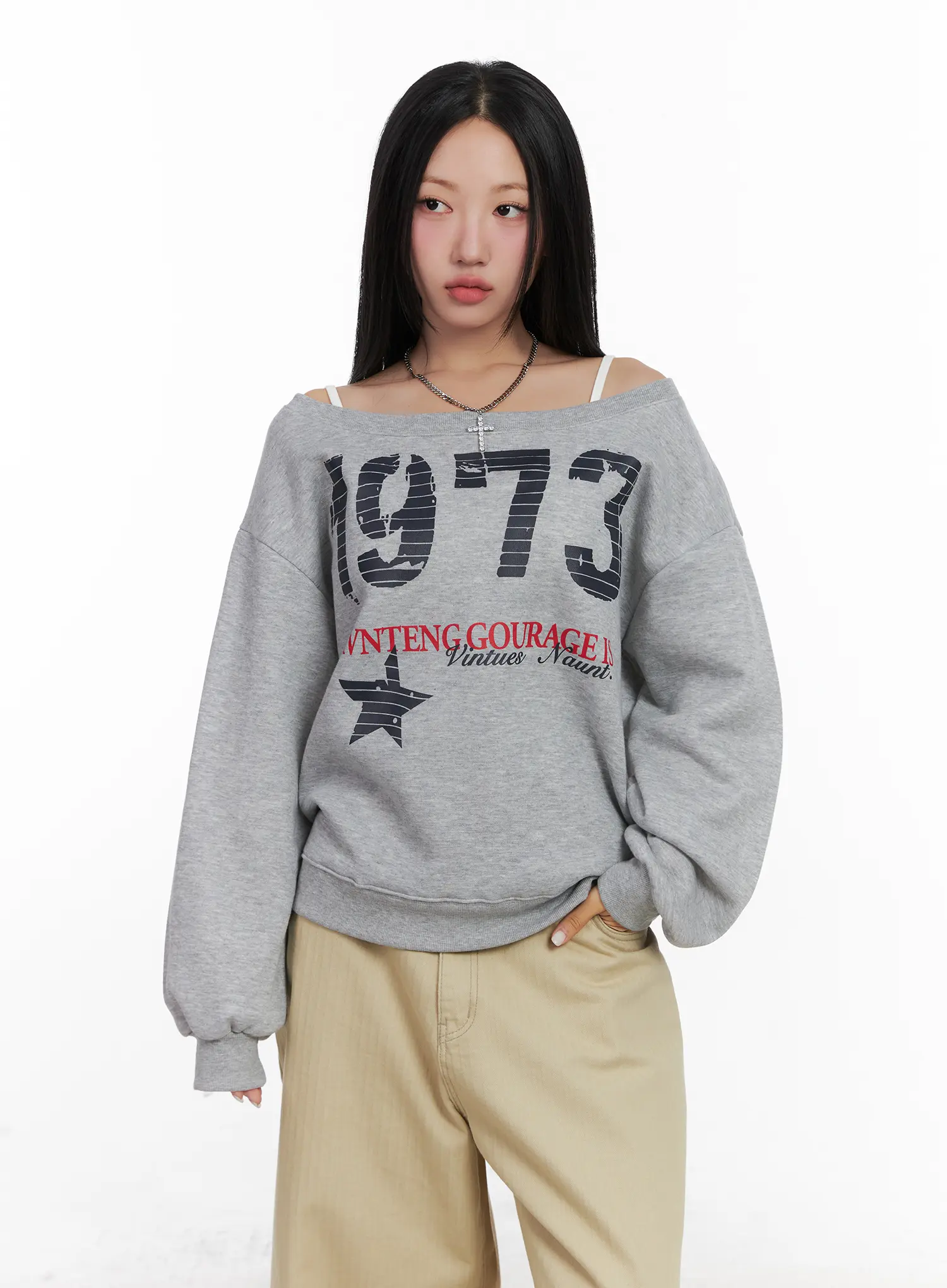 Oversized Off-Shoulder Graphic Sweatshirt CN528 - Image 10