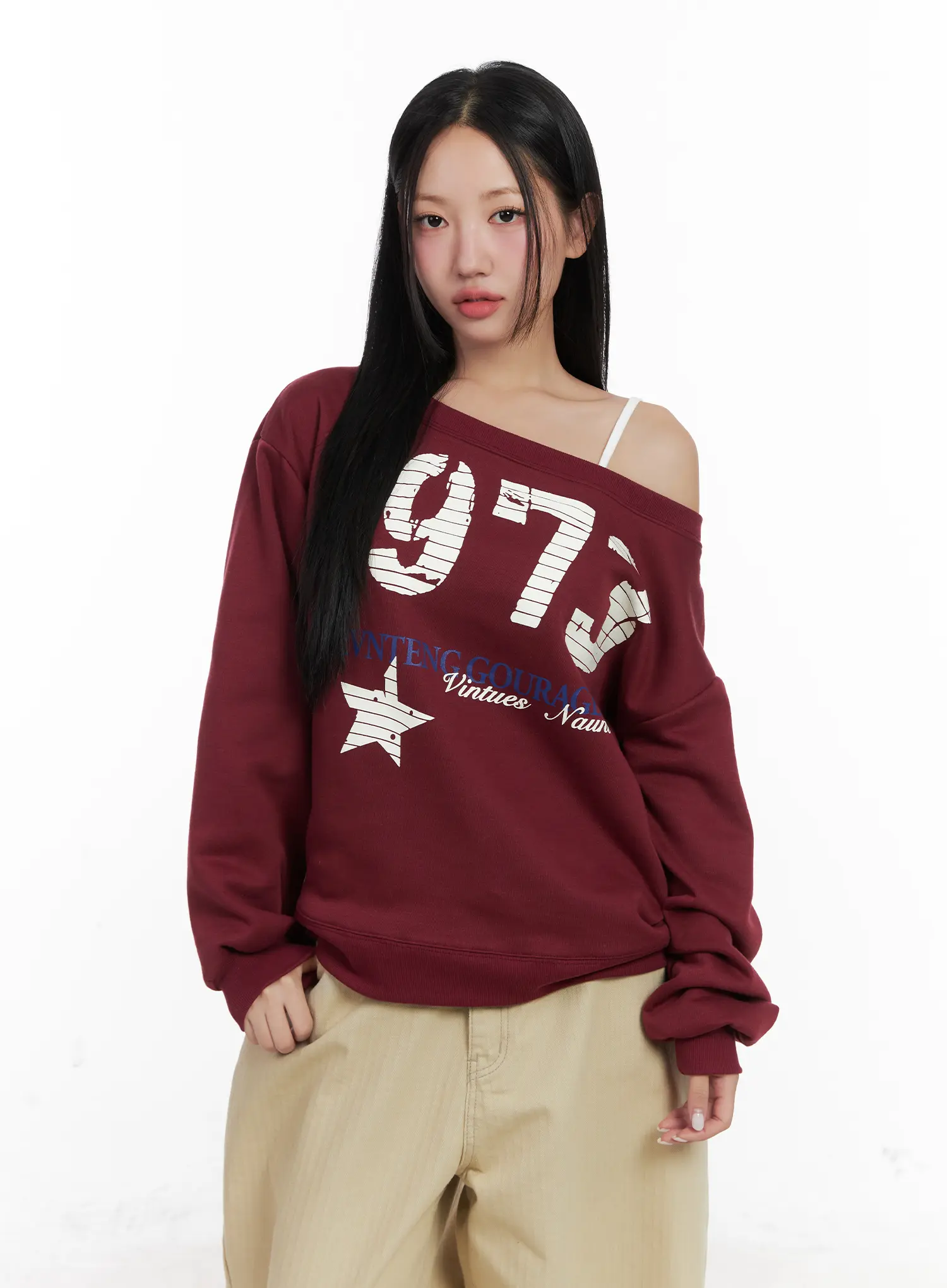 Oversized Off-Shoulder Graphic Sweatshirt CN528 - Image 2