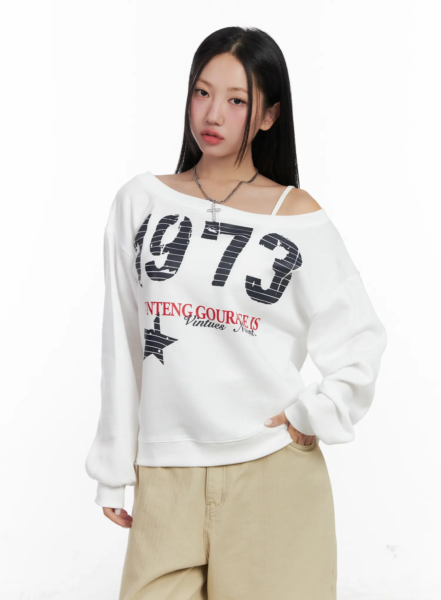 Oversized Off-Shoulder Graphic Sweatshirt CN528 - Image 9