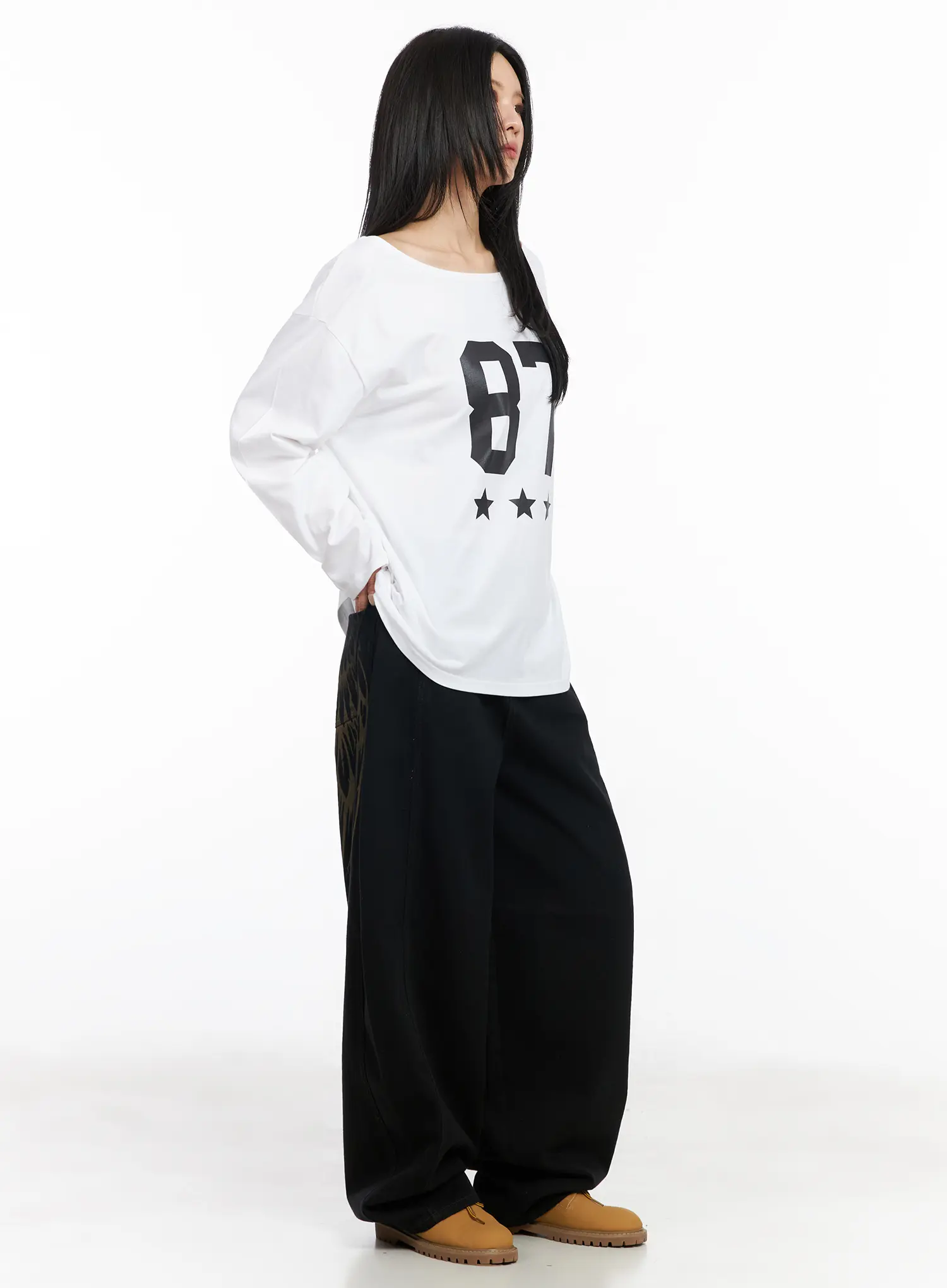 Oversized Off-Shoulder Graphic Tee CM516 - Image 7