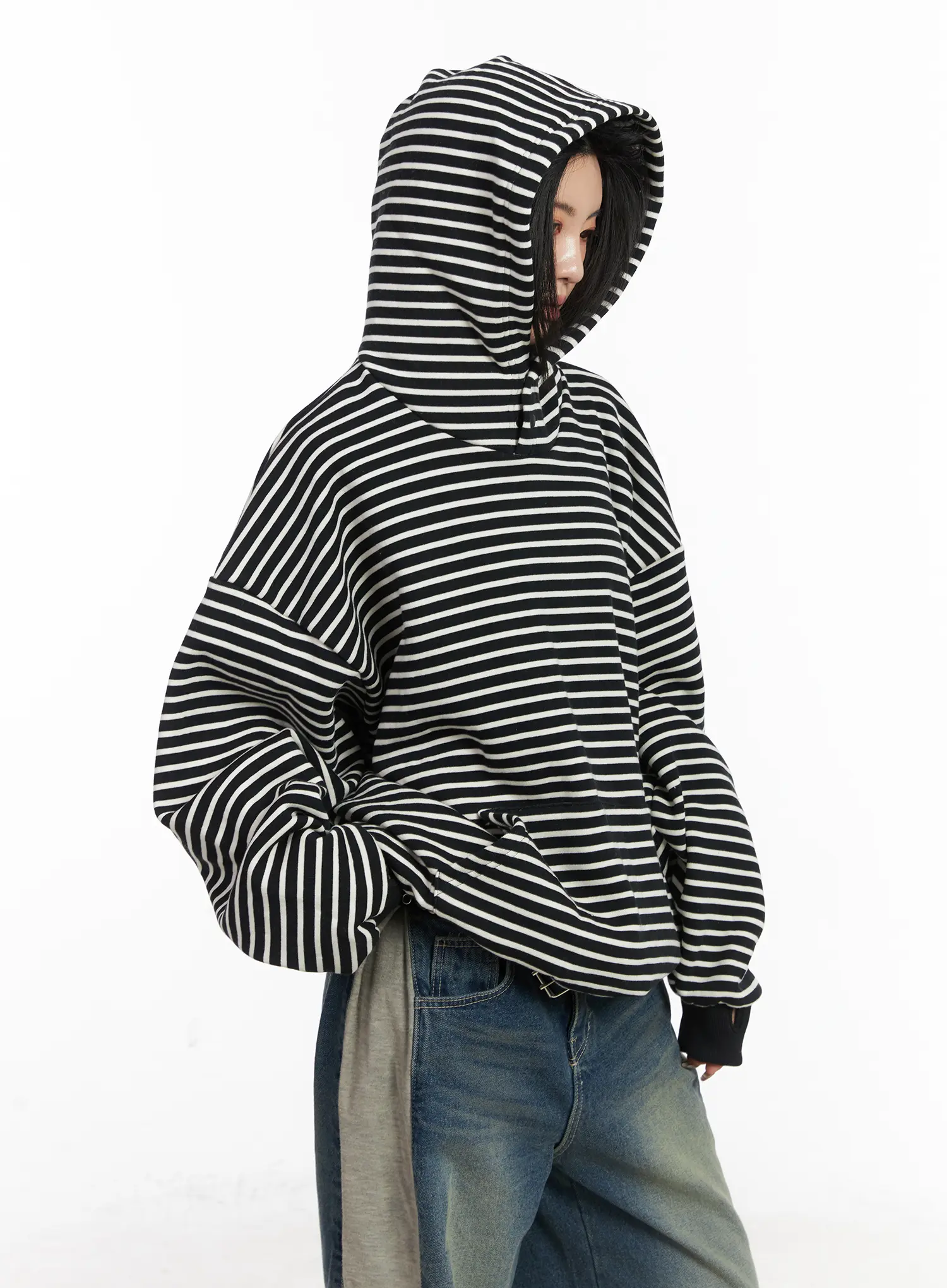 Oversized Striped Fleece Hoodie CD505 - Image 11