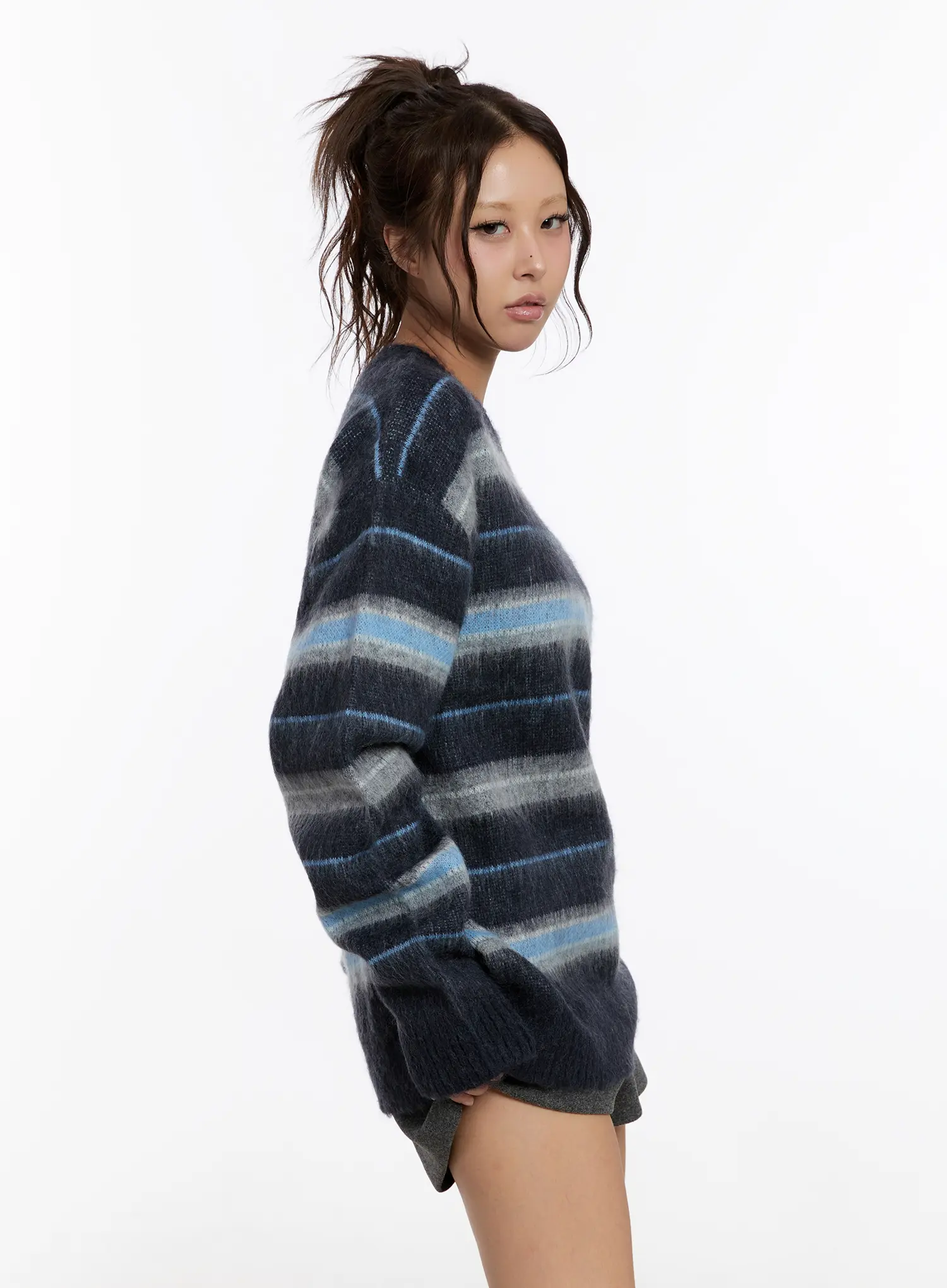Oversized Striped Knit Sweater CN527 - Image 6