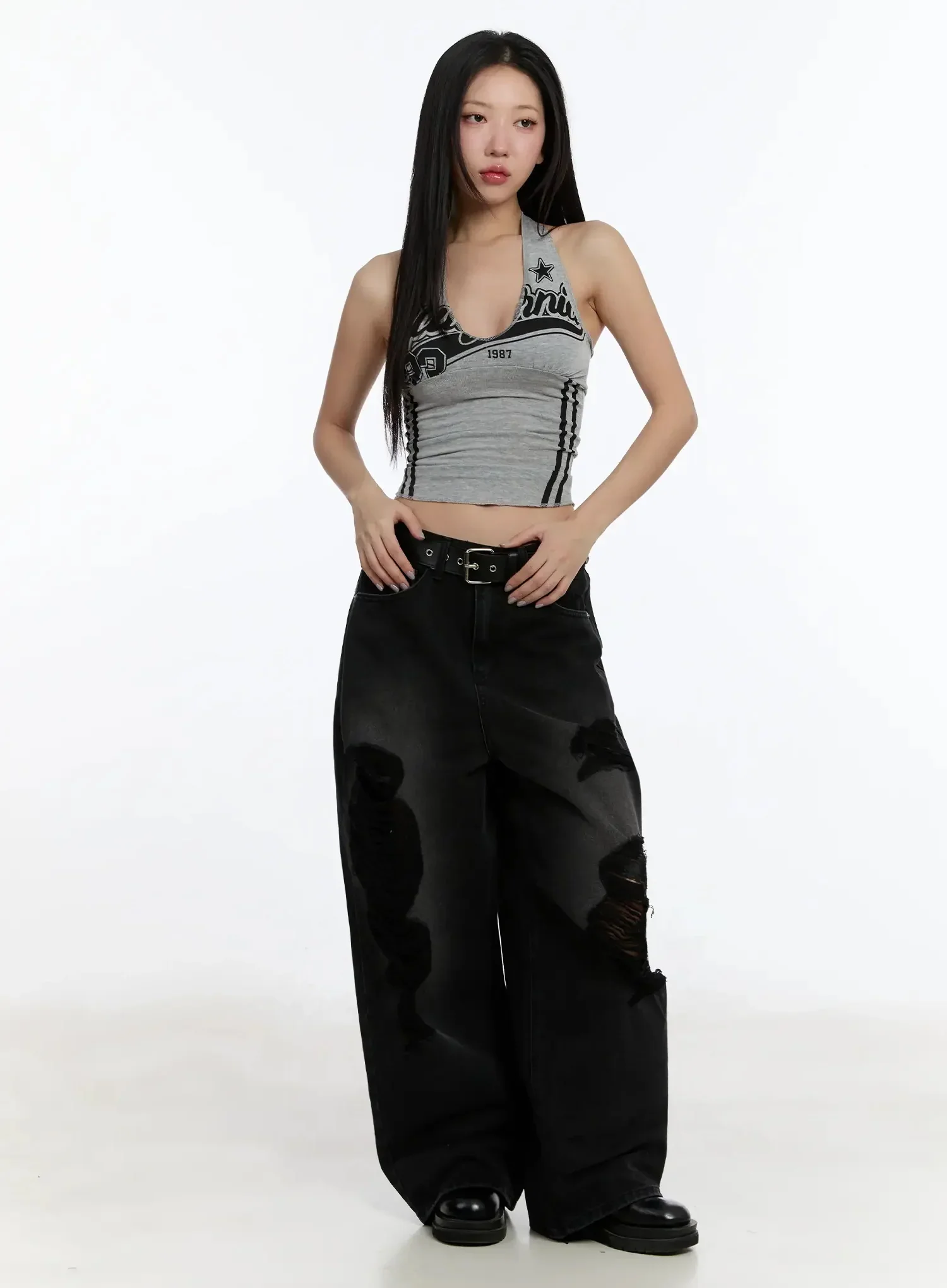 Padded Graphic Print Halter Top IM513 - Image 11