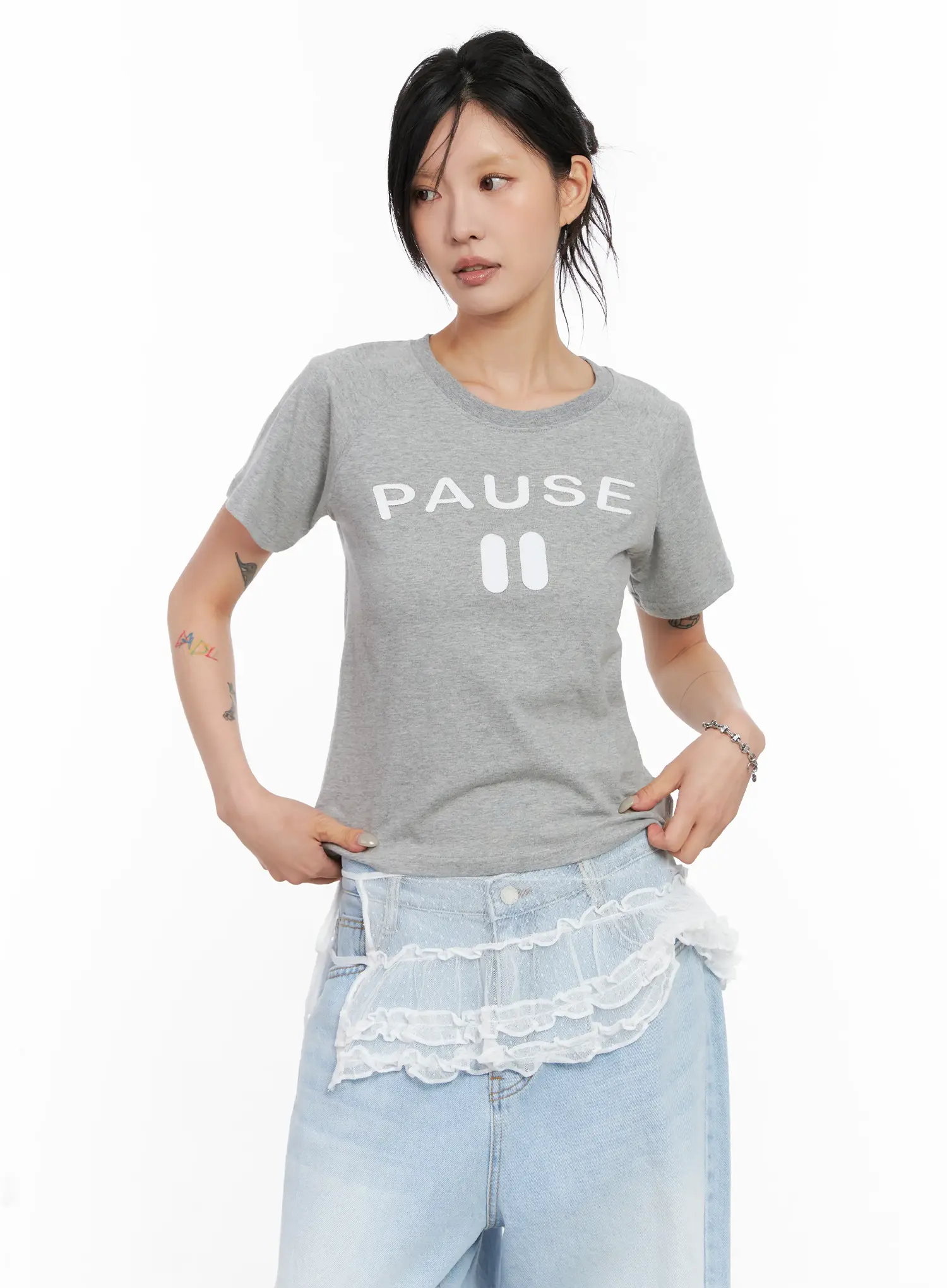 Pause Graphic Cropped Tee CL528 - Image 2