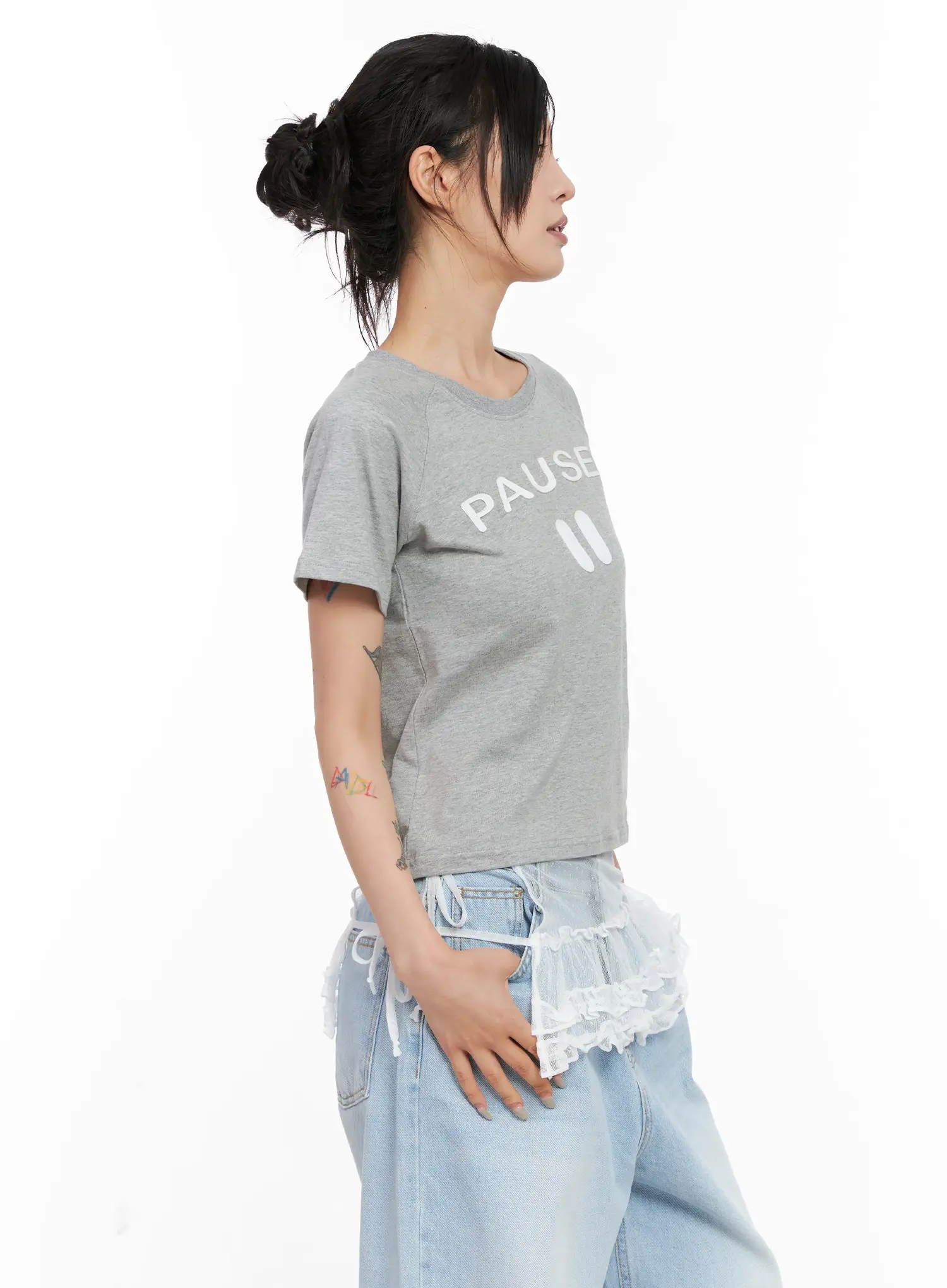 Pause Graphic Cropped Tee CL528 - Image 5