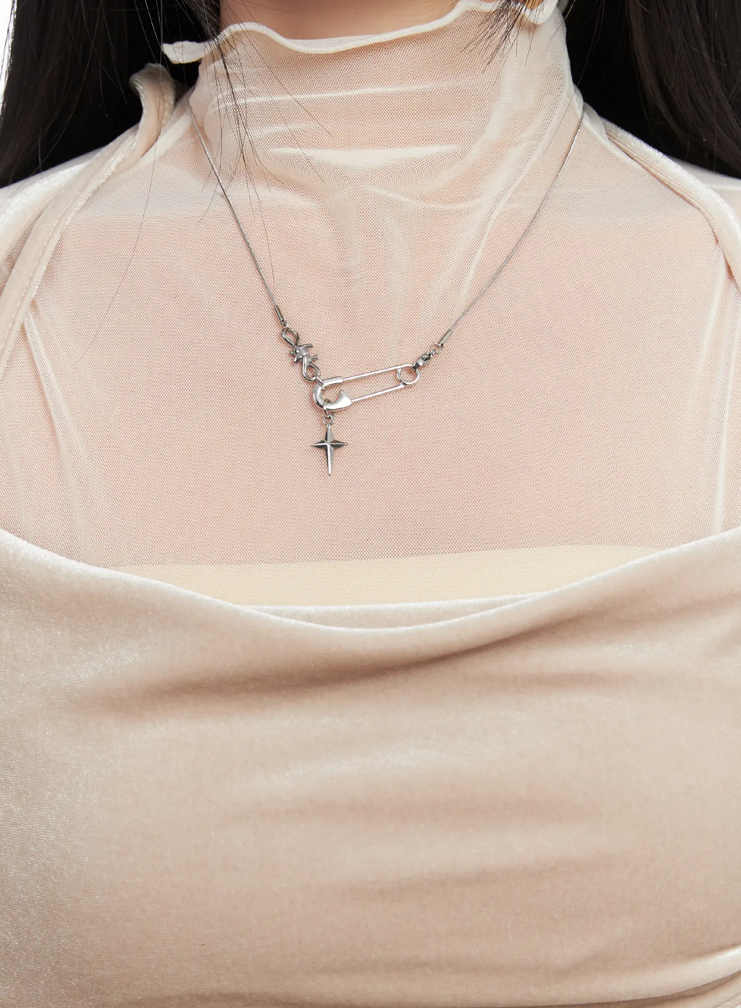 Pin-Style Charm Necklace CD530