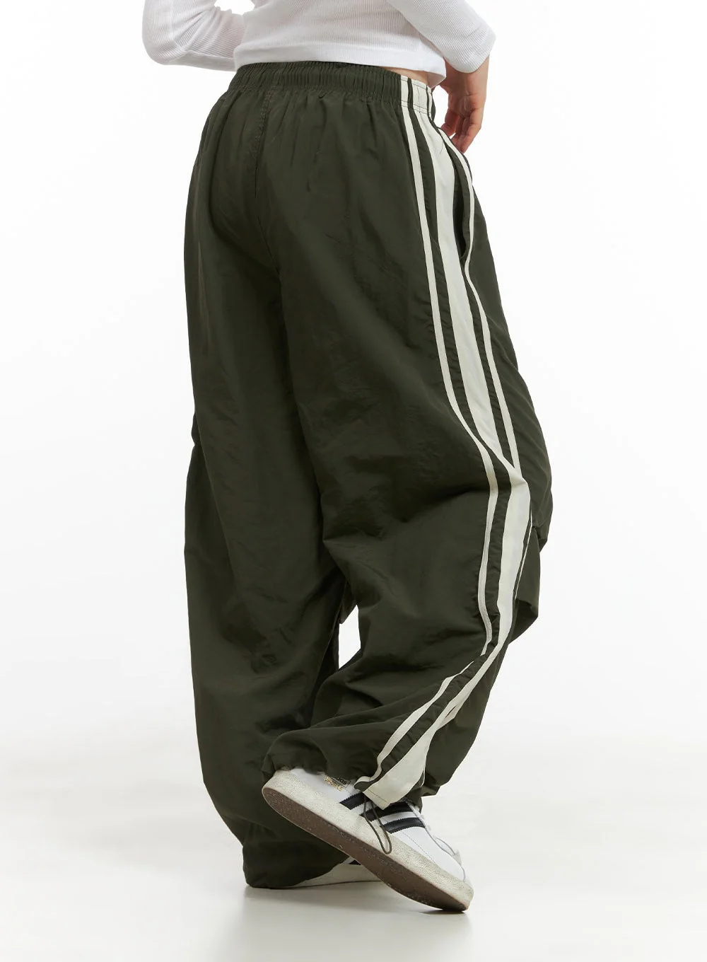 Pintuck Sporty Sweatpants CG420 - Image 5