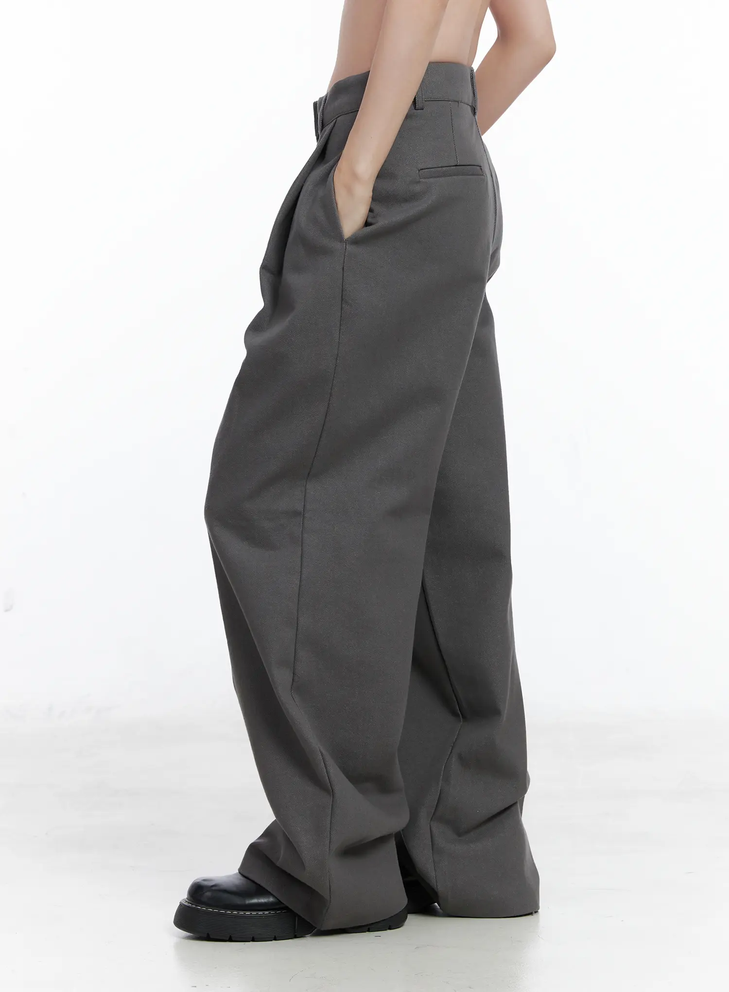 Pintuck Wide Trousers CN519 - Image 4