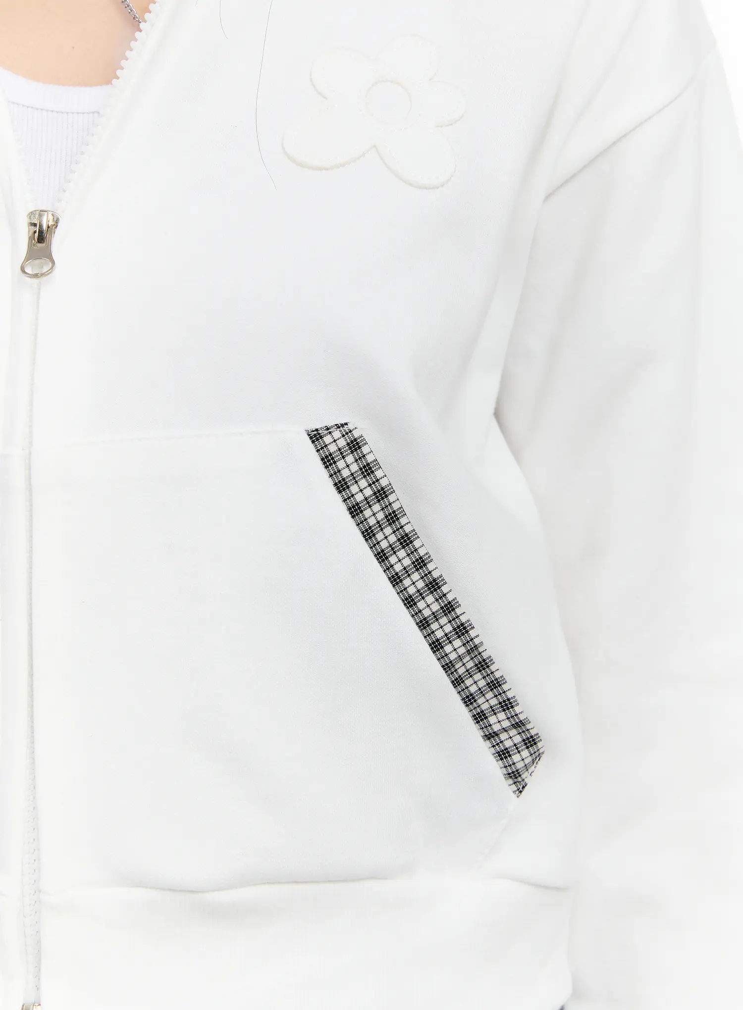 Plaid Trim Crop Zip-Up Hoodie CS530 - Image 4
