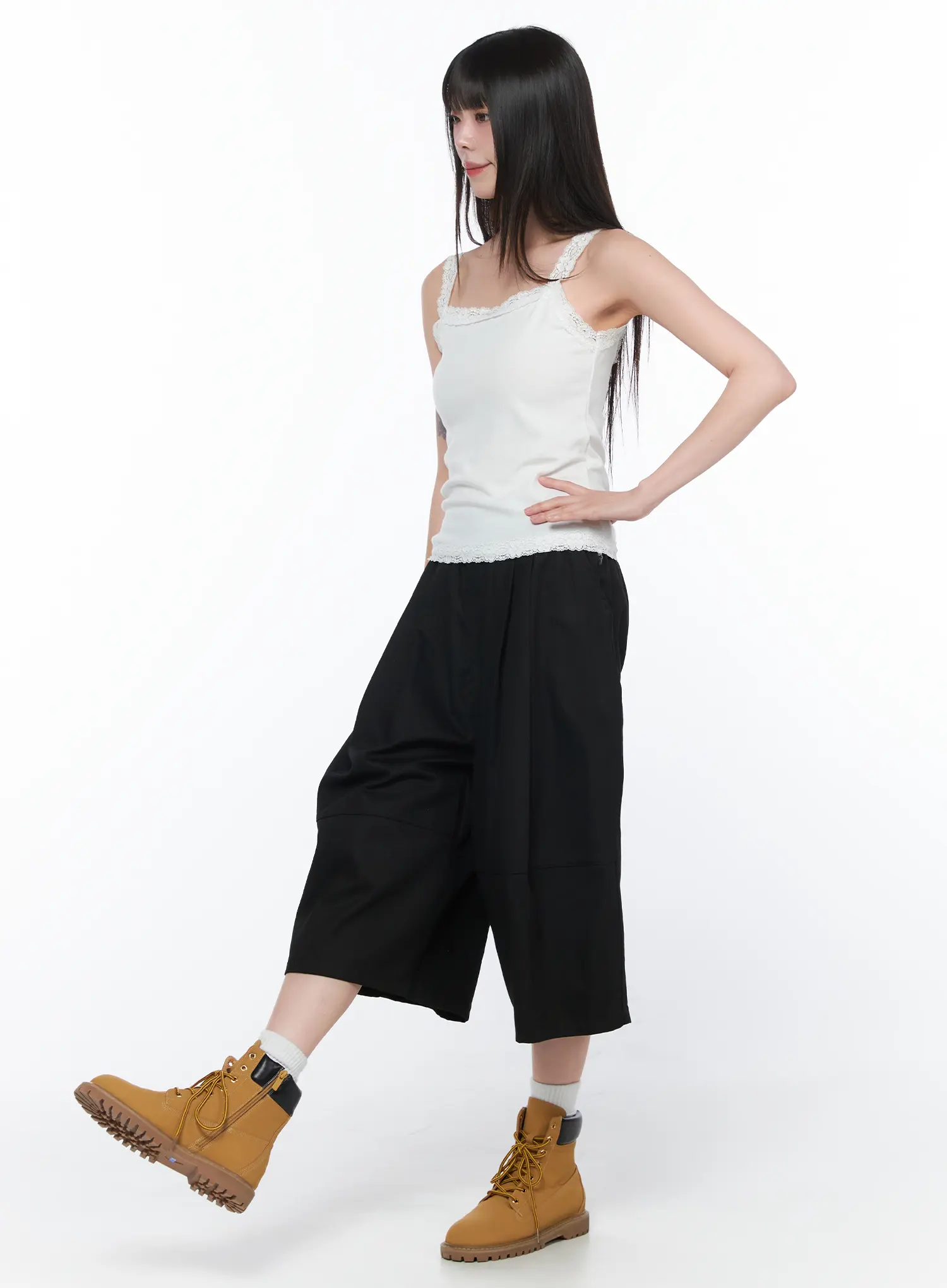Pleated Bermuda Pants CA528 - Image 5