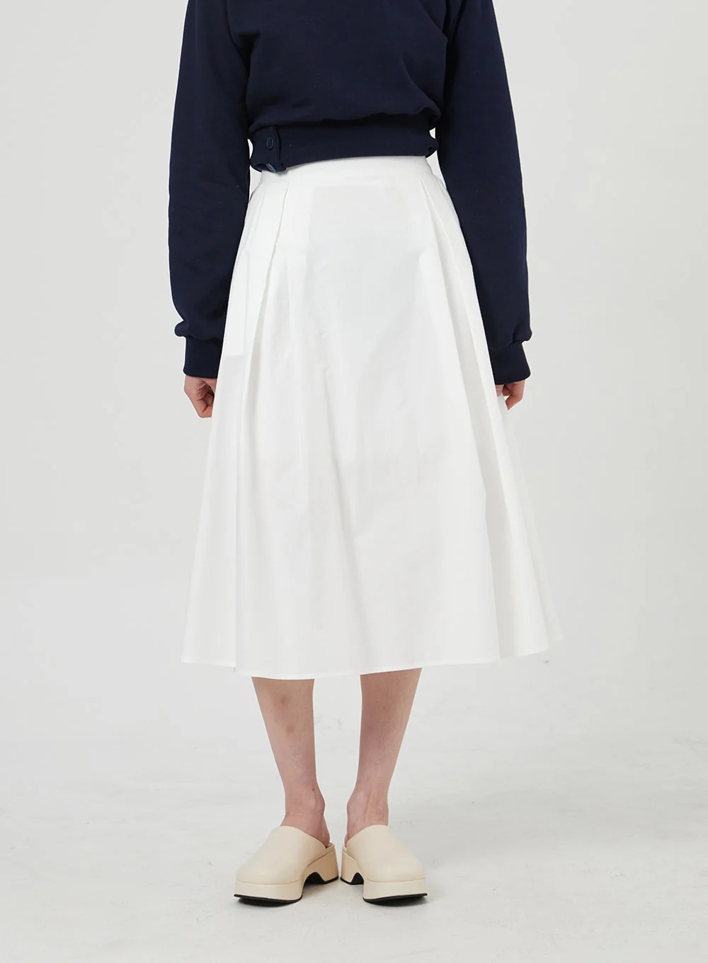 Pleated Maxi Skirt OF322 - Image 3