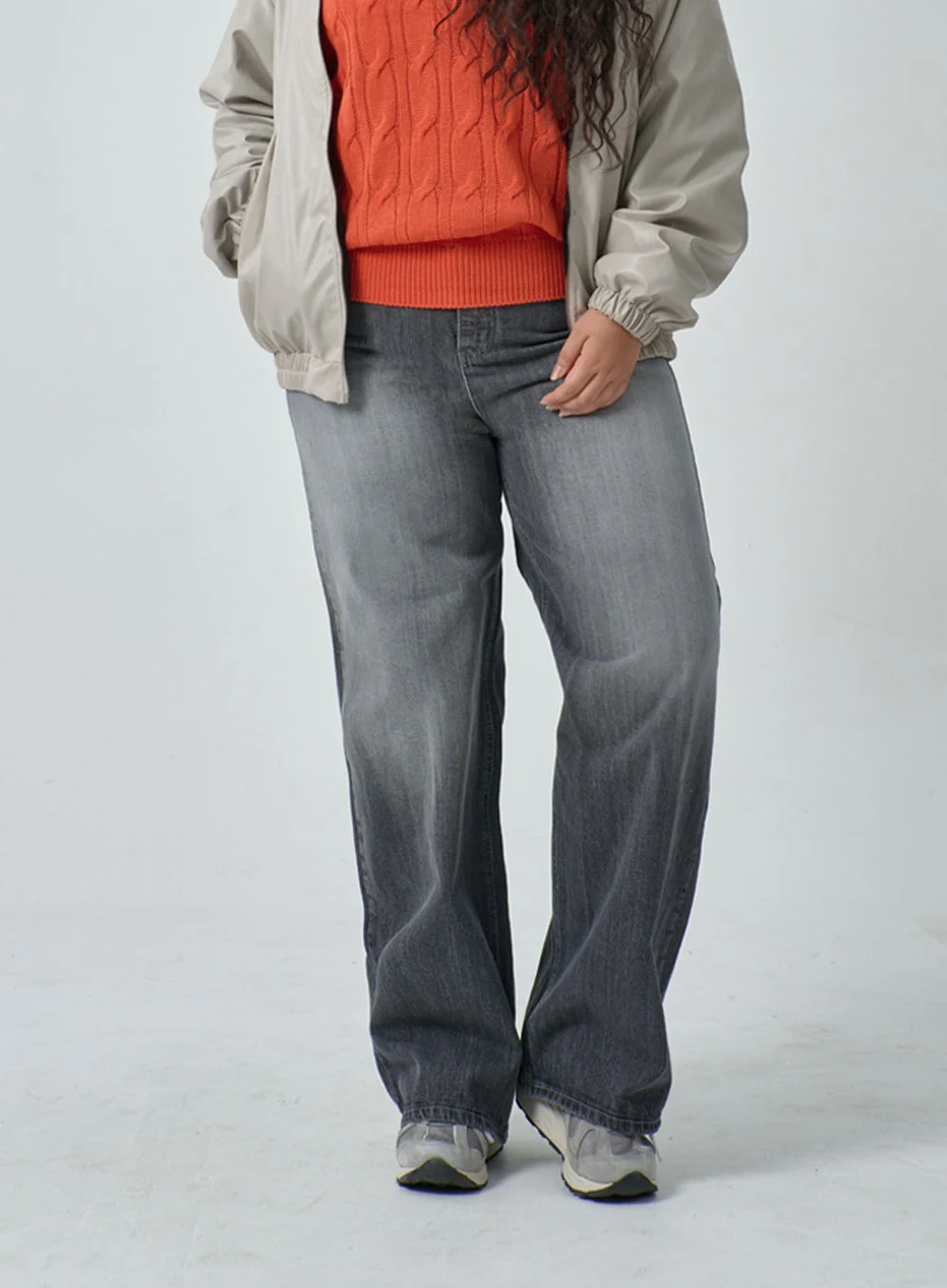 Plus Light Wash Wide Leg Jeans IF317 - Image 9