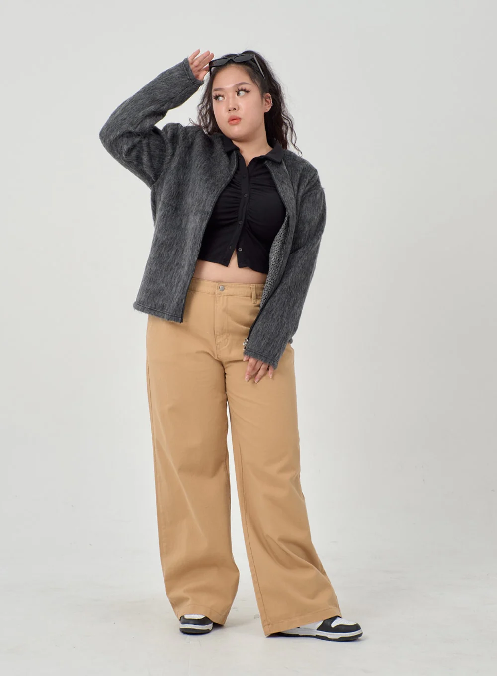 Plus Ruffle Bust Button Cropped Top ID20 - Image 19