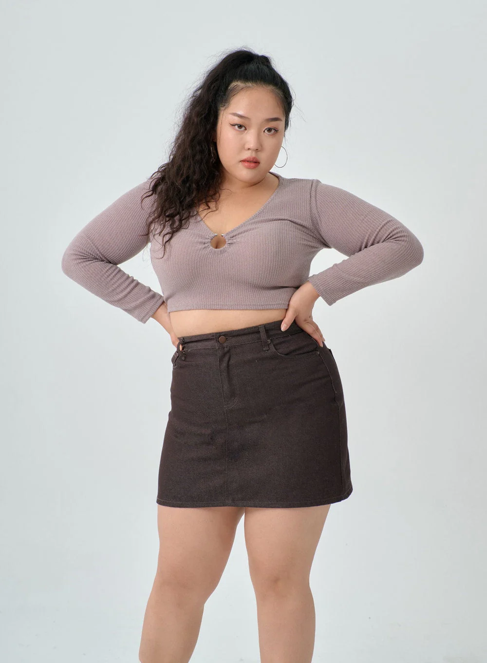 Plus Sexy V-Neck Crop Metal Ring T-Shirt IN04 - Image 4