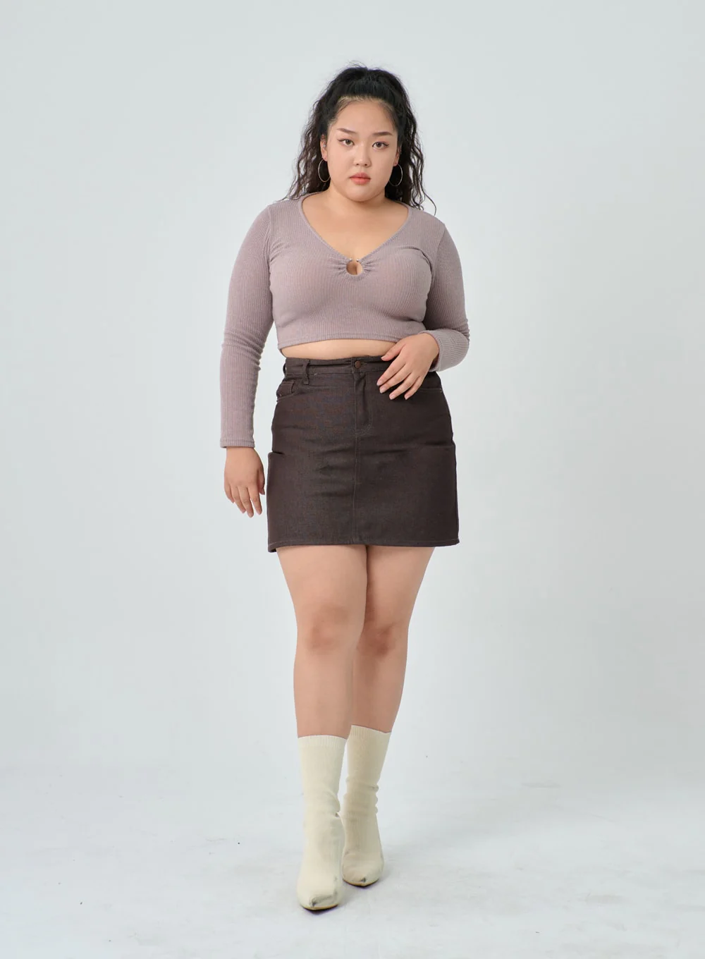 Plus Sexy V-Neck Crop Metal Ring T-Shirt IN04 - Image 5