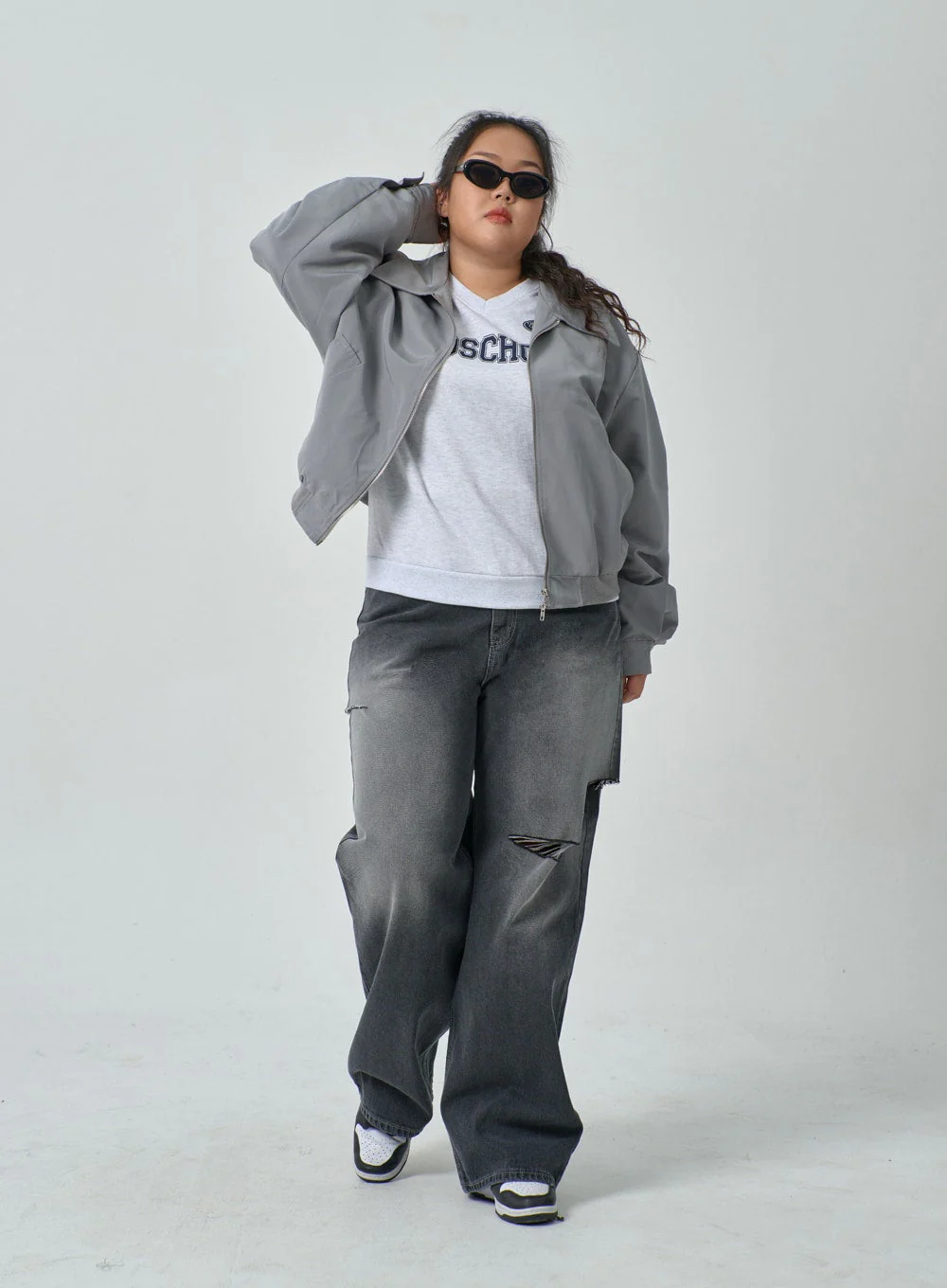Plus Two Color V-Neck Sweatshirt IF317 - Image 12