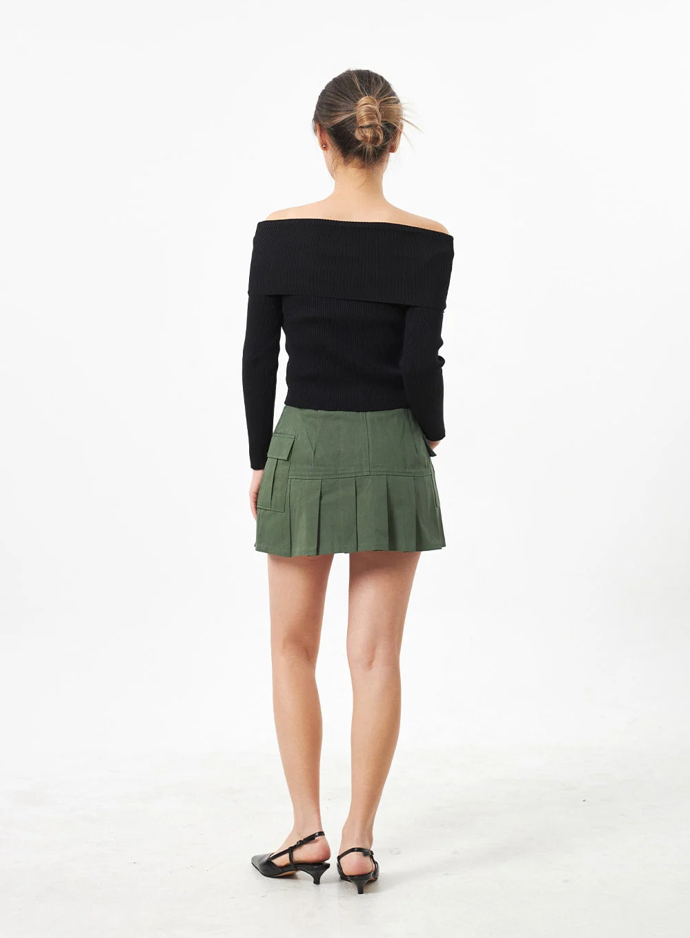 Pocket Pleated Mini Skirt CA304 - Image 12