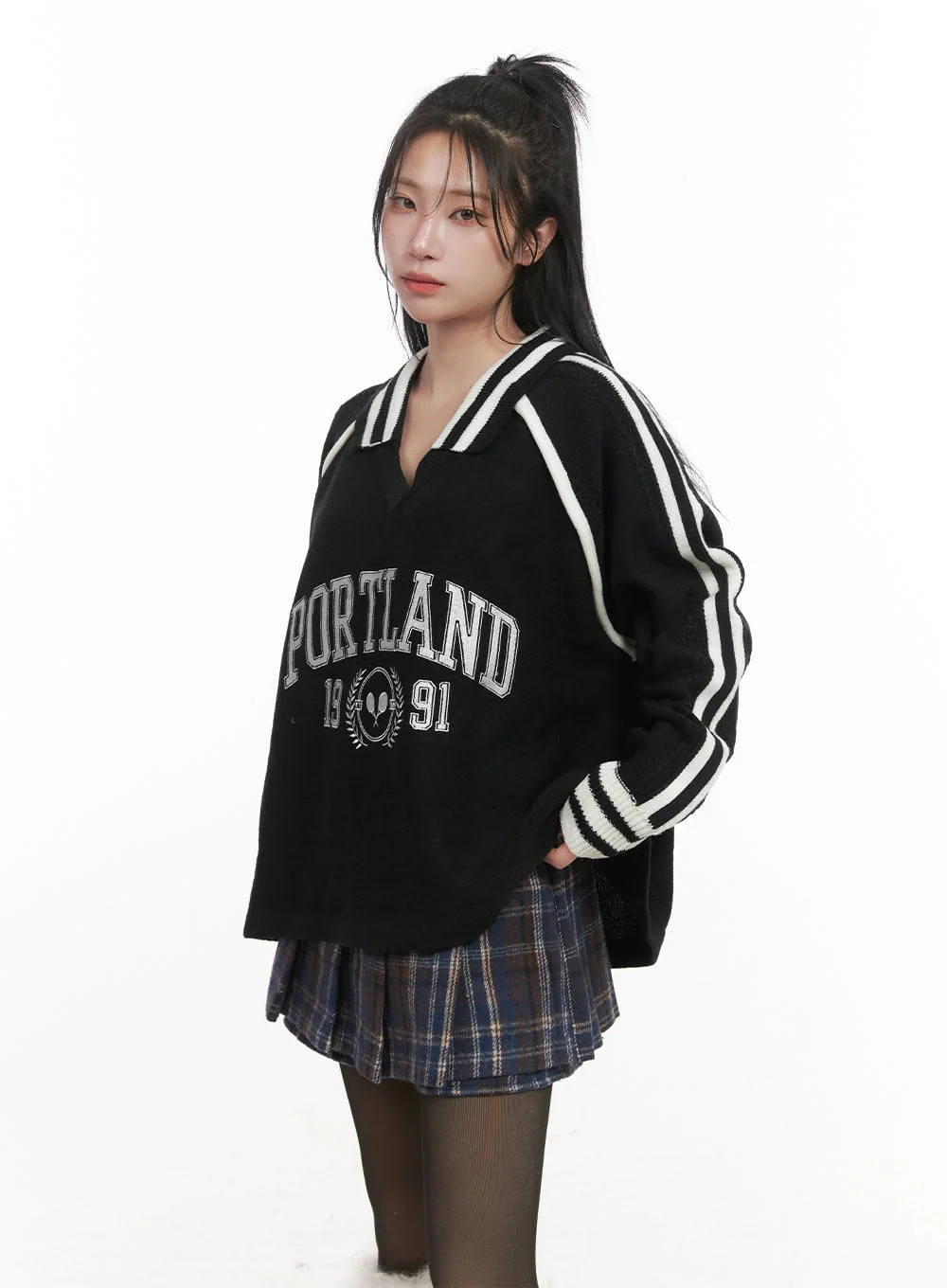 Portland Embroidered Collared Sweater CJ516 - Image 10
