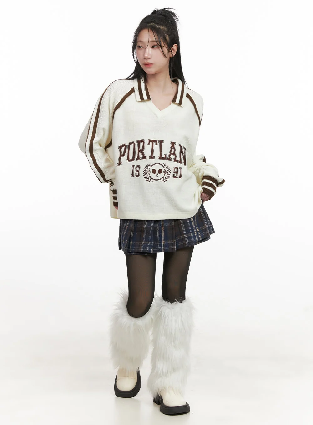 Portland Embroidered Collared Sweater CJ516 - Image 2