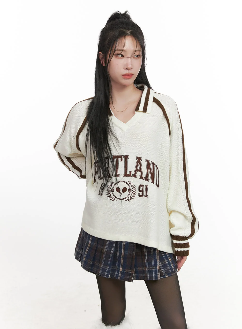 Portland Embroidered Collared Sweater CJ516 - Image 5
