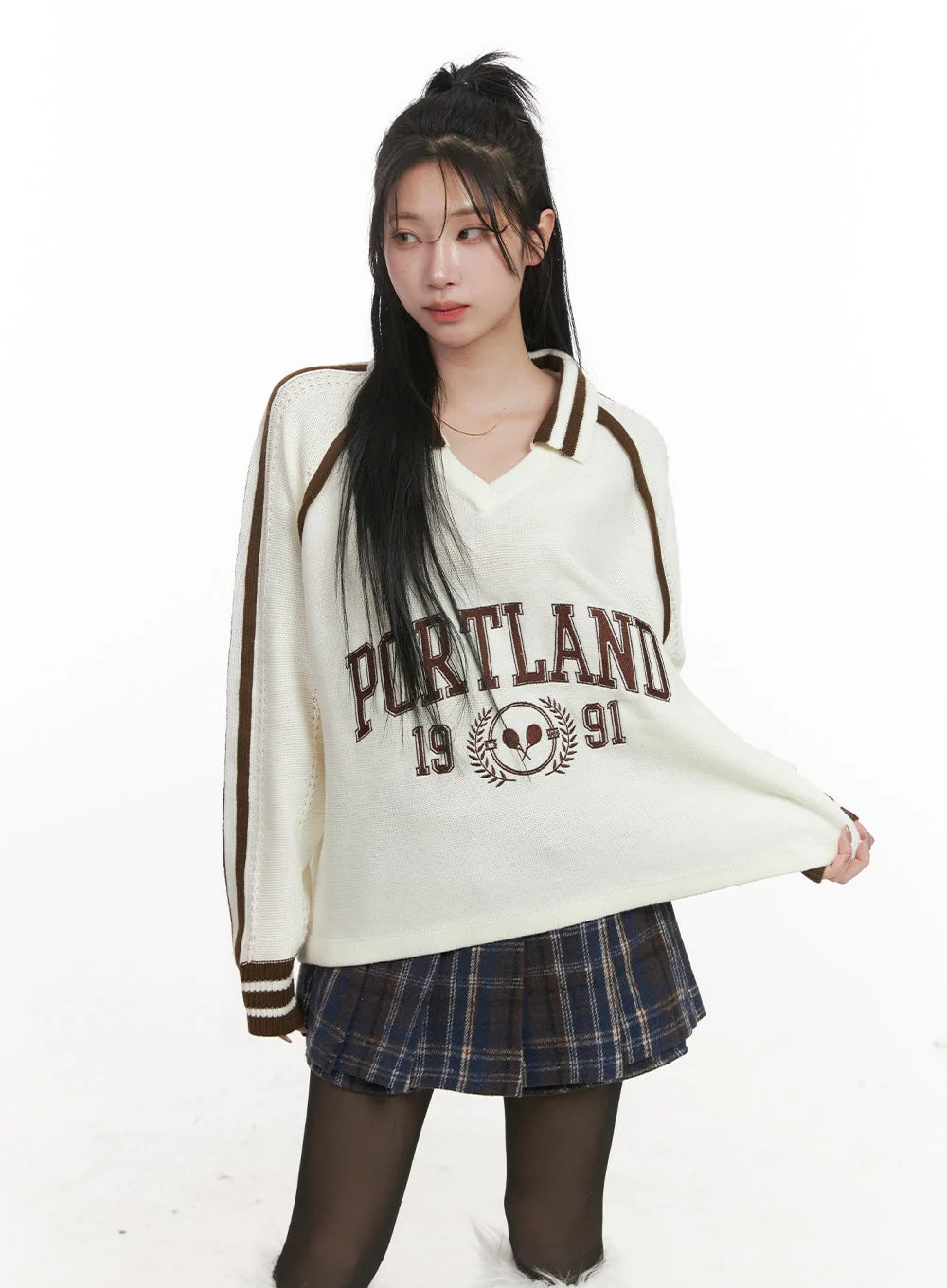 Portland Embroidered Collared Sweater CJ516 - Image 8