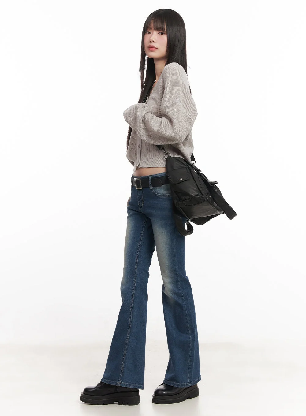 Rebecca Low-Waist Flared Jeans CM519 - Image 10