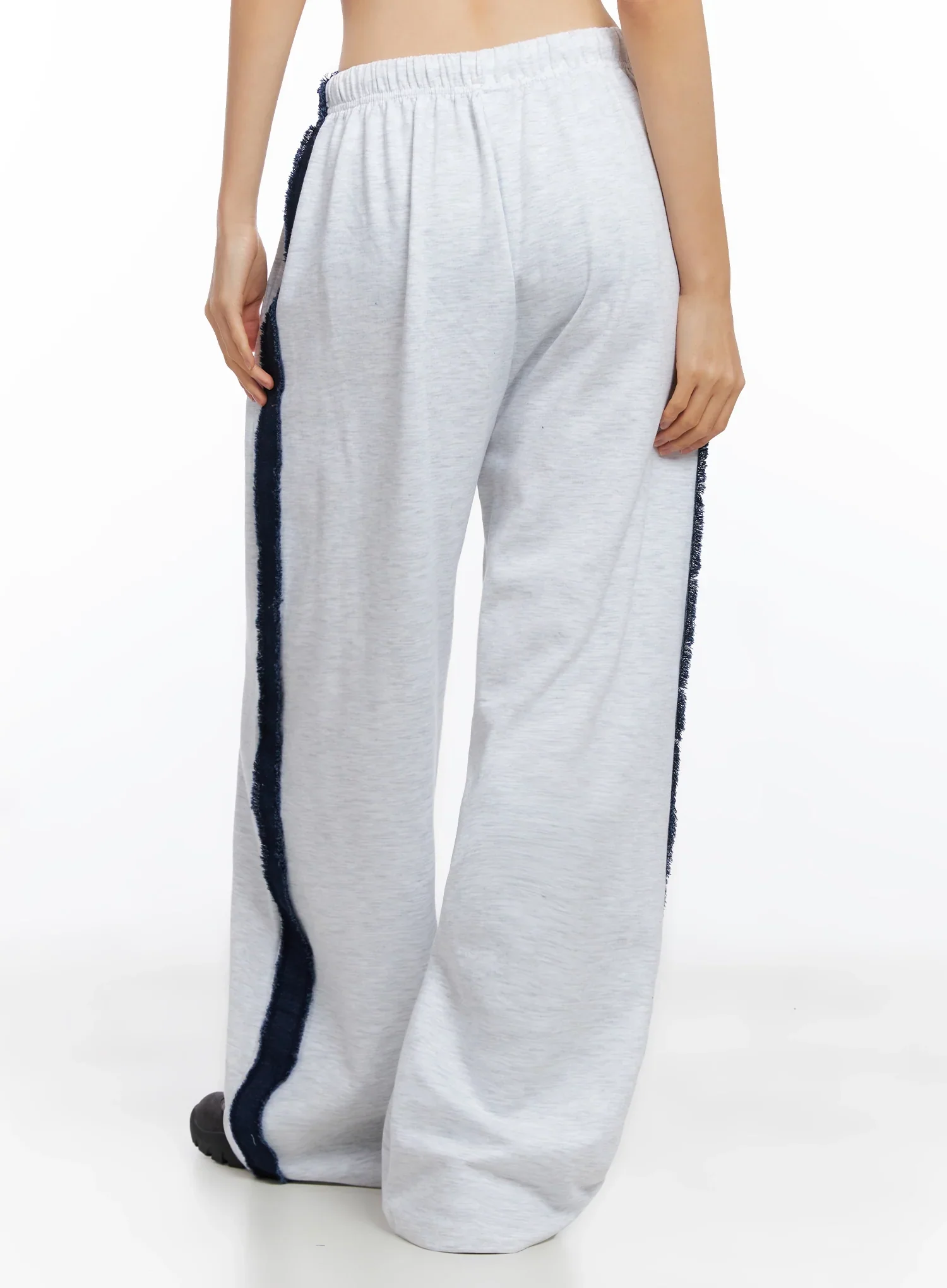 Relaxed-Fit Denim Stripe Sweatpants IO517 - Image 12
