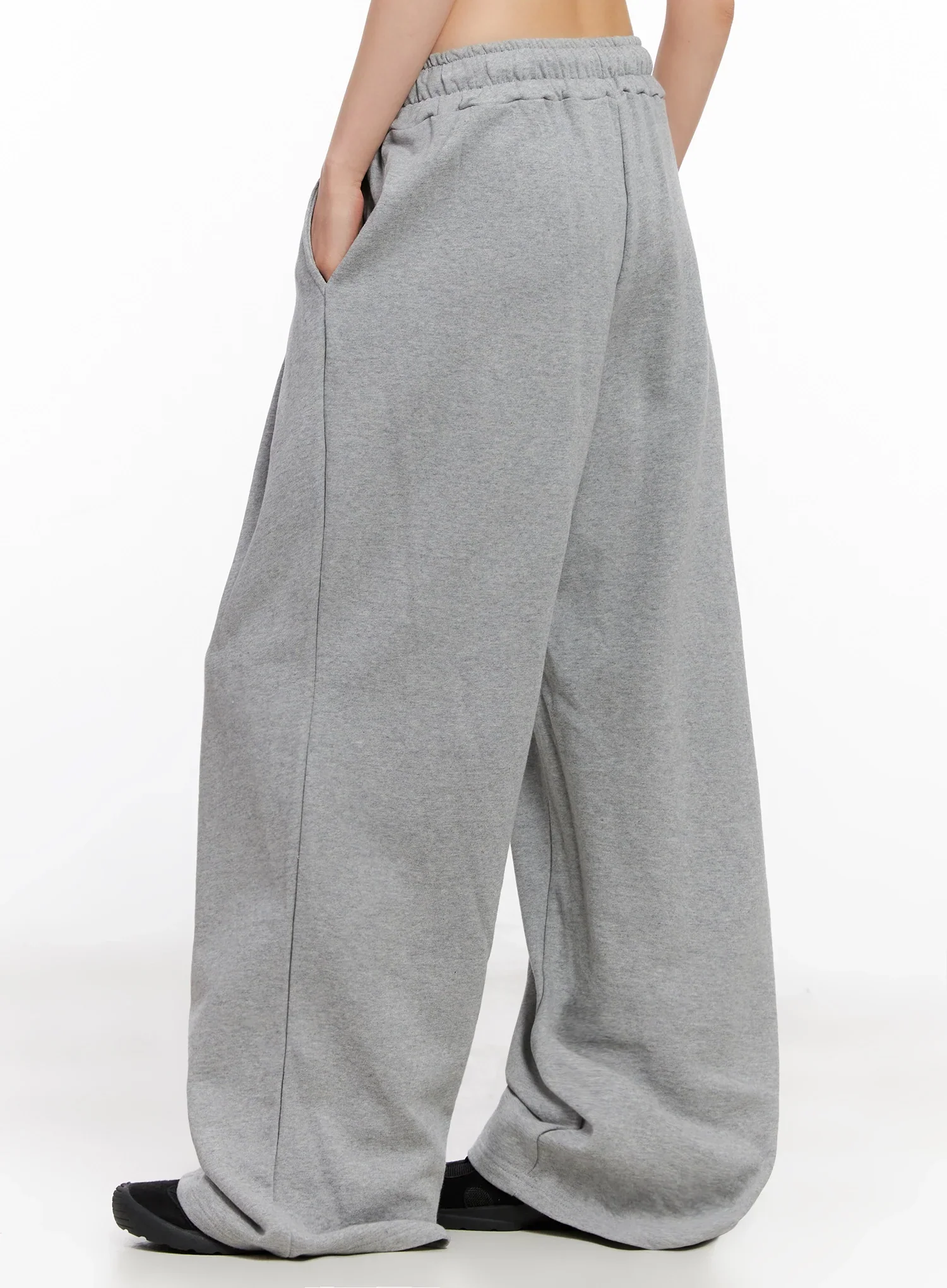 Relaxed-Fit Pintuck Sweatpants IG508 - Image 12
