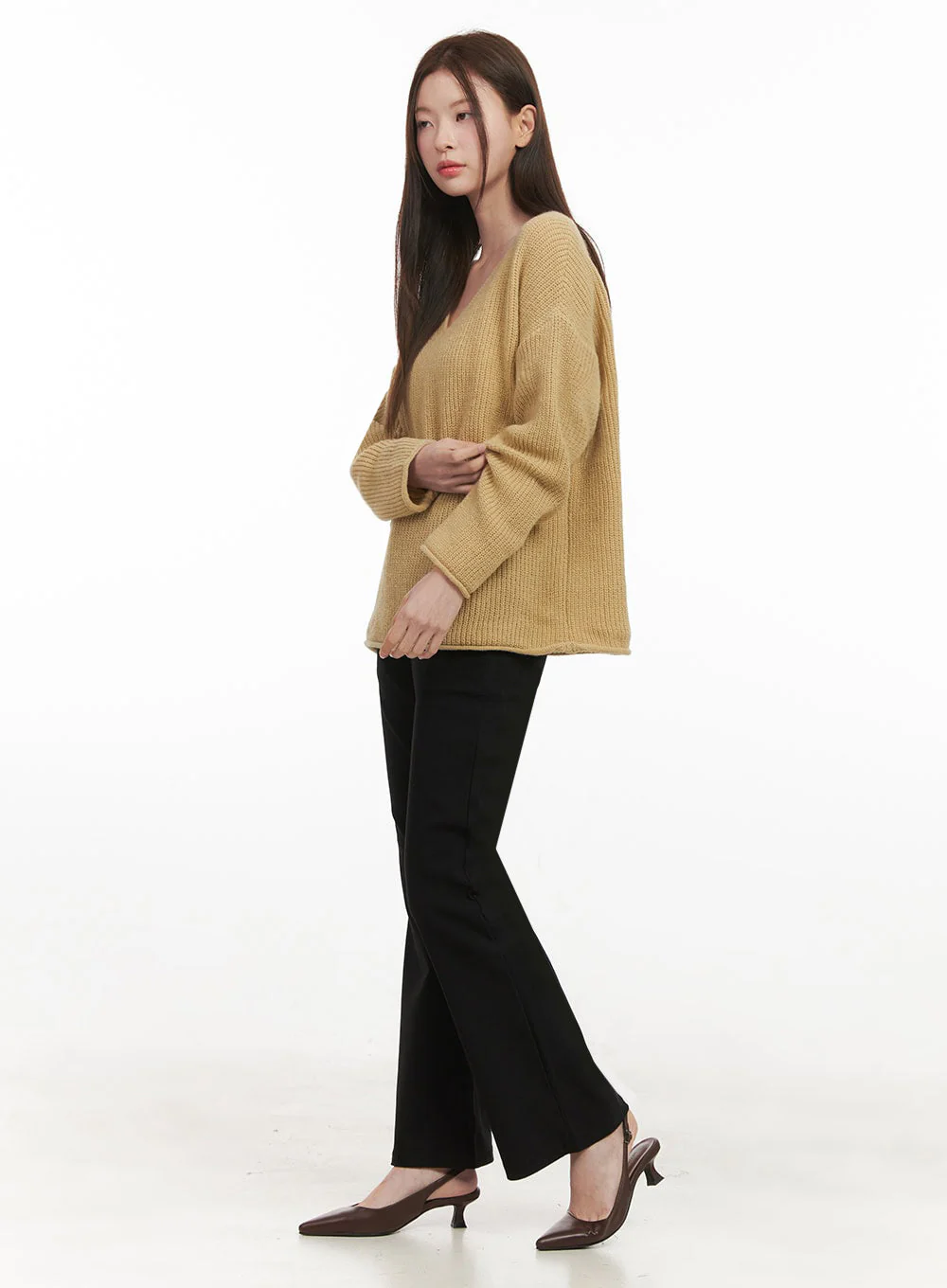 Relaxed-Fit V-Neck Sweater IF505 - Image 10