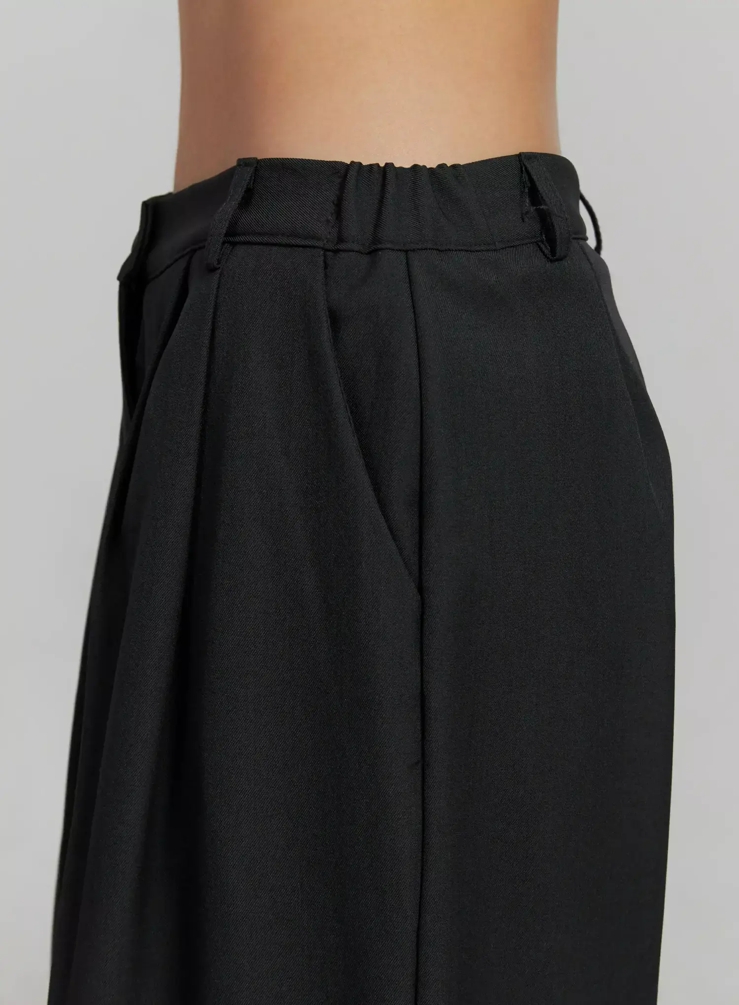 Relaxed Fit Wide-Leg Trousers IJ502 - Image 11