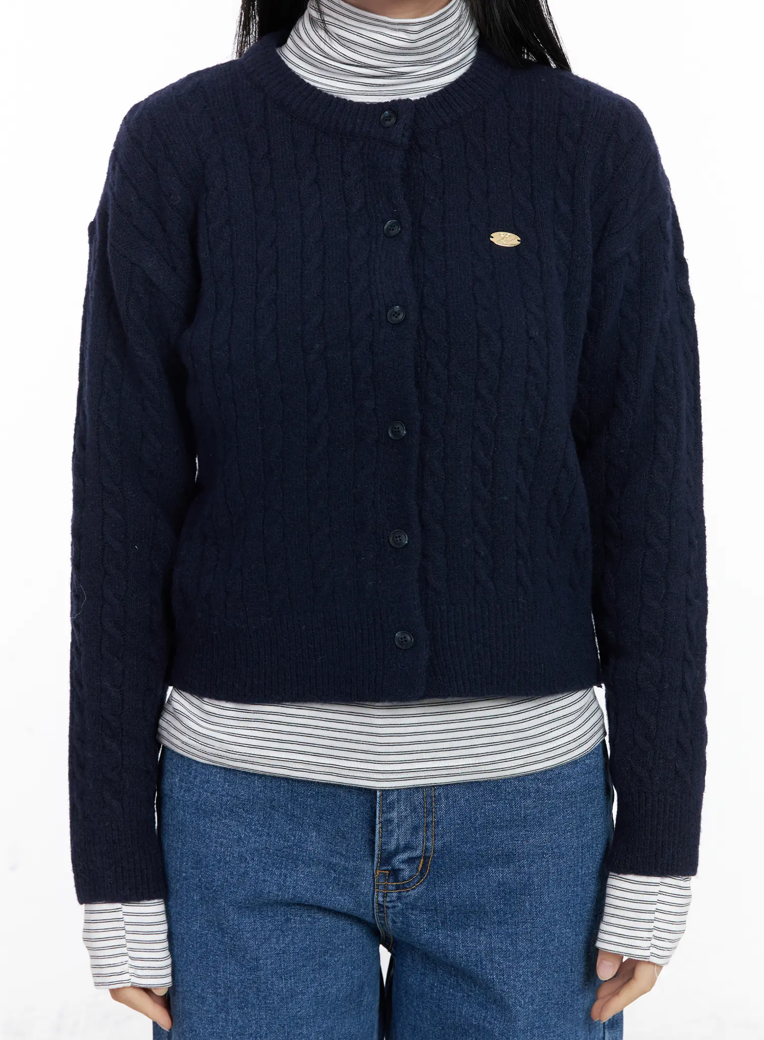 Round Neck Cable Knit Cardigan CJ519 - Image 8