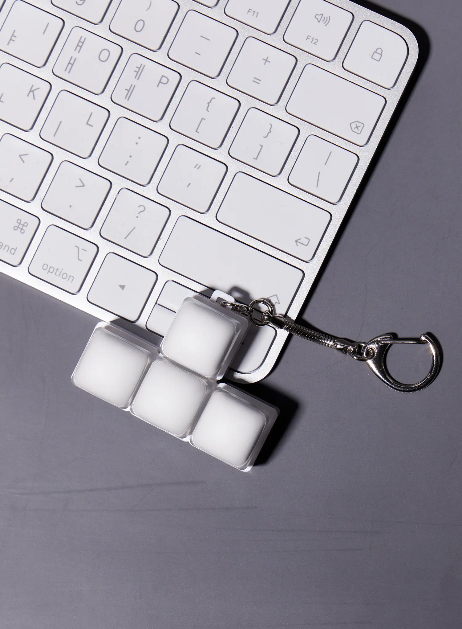 Rounded Pebble Keycap Keyring IM527