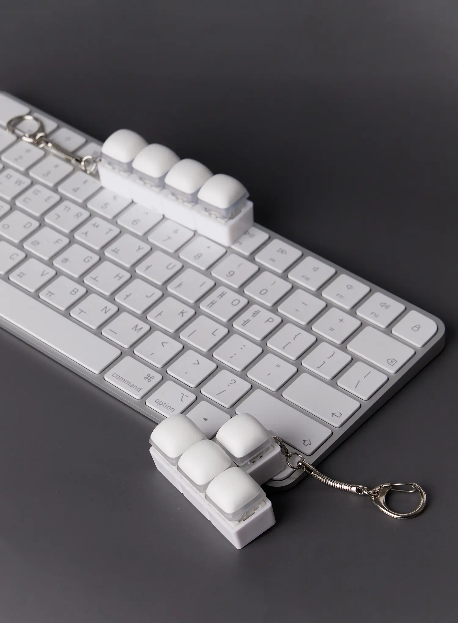 Rounded Pebble Keycap Keyring IM527 - Image 2