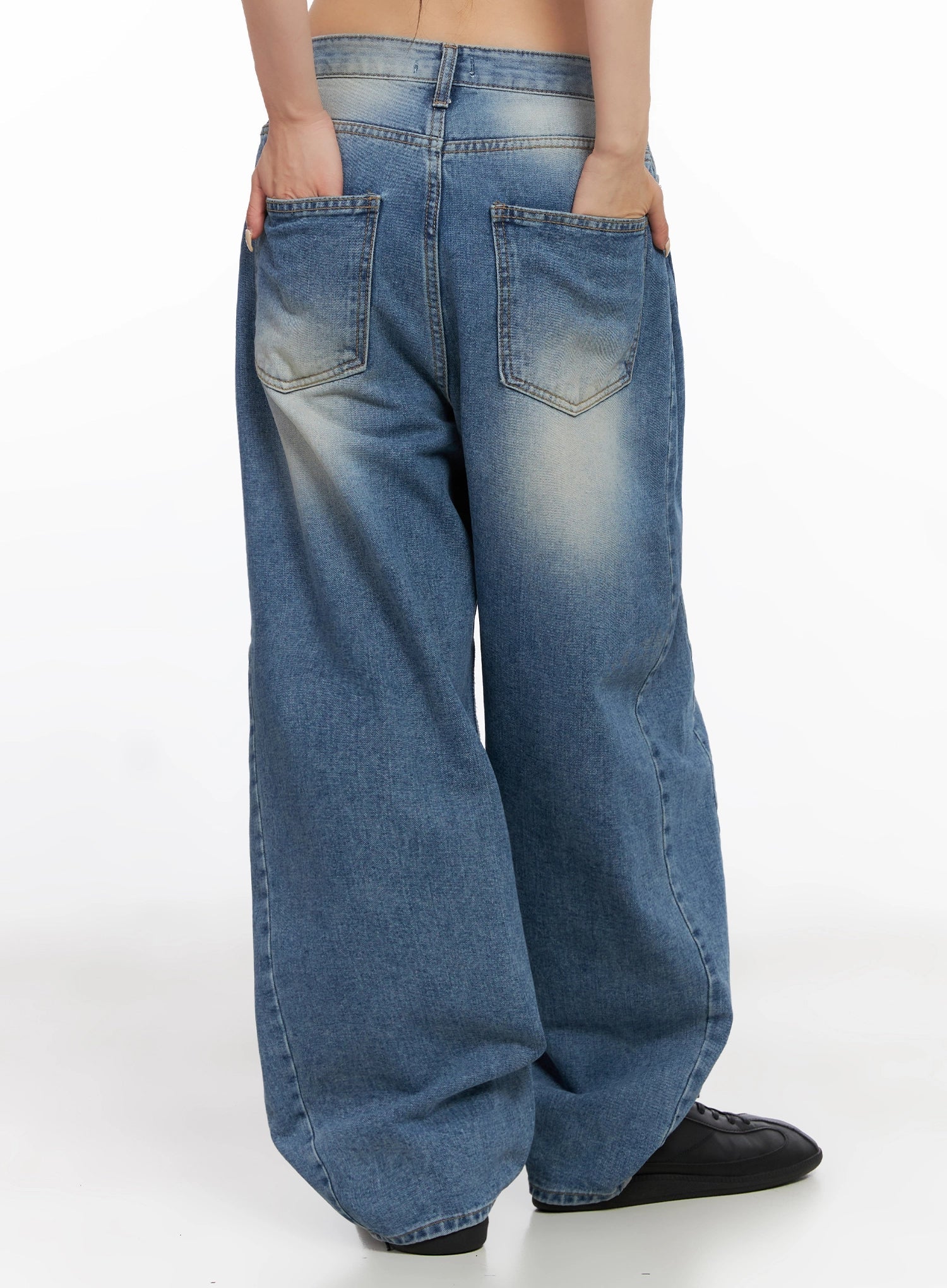 Ruthie Side Pleat Relaxed-Fit Jeans IS515 - Image 13