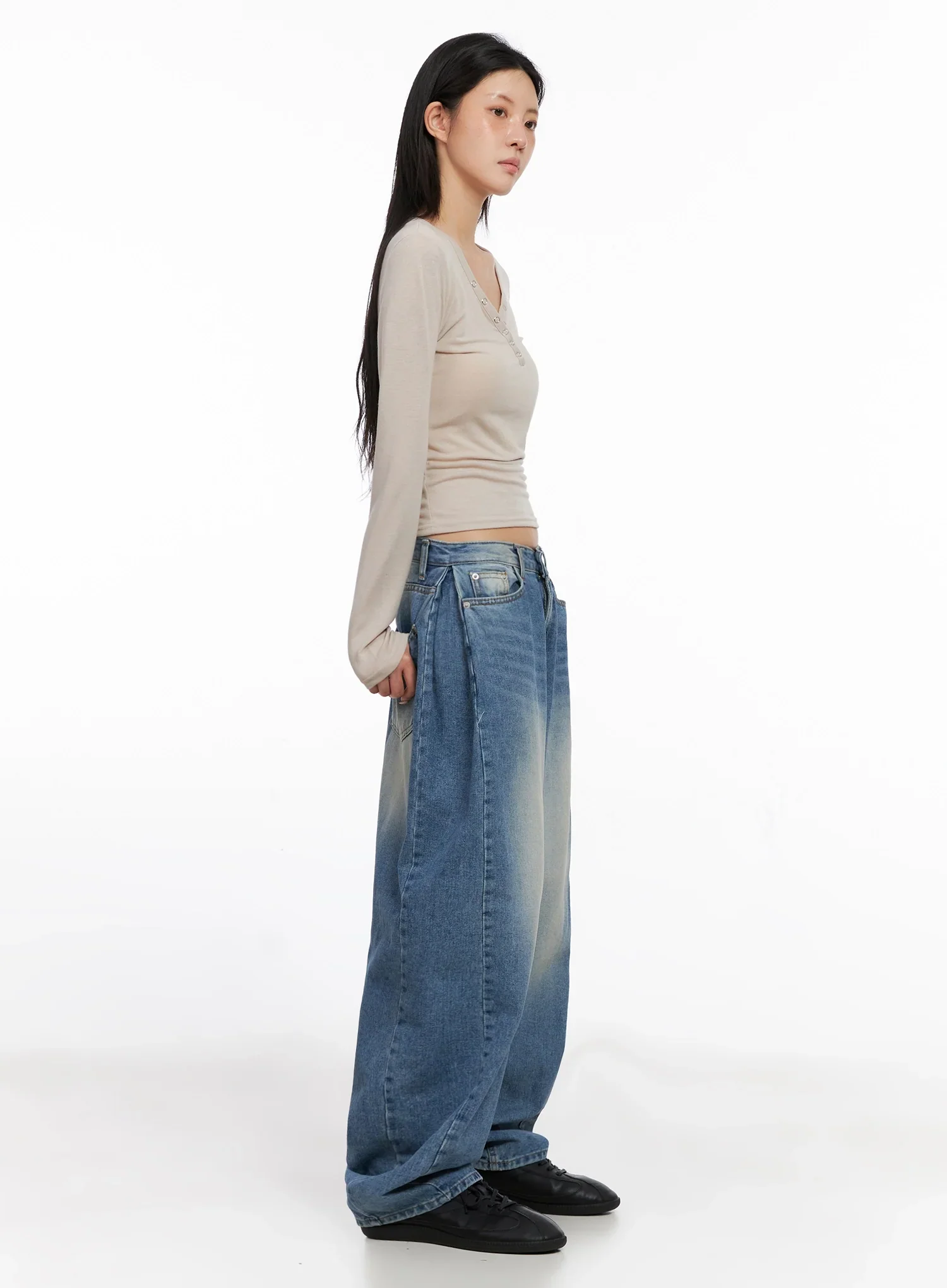 Ruthie Side Pleat Relaxed-Fit Jeans IS515 - Image 5