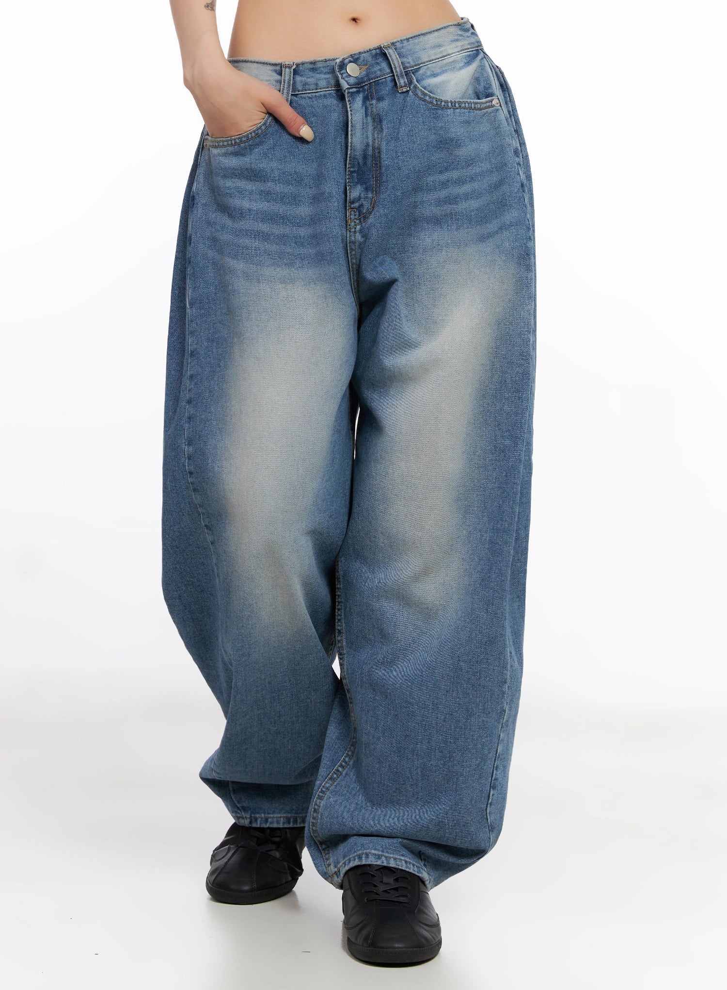 Ruthie Side Pleat Relaxed-Fit Jeans IS515 - Image 8