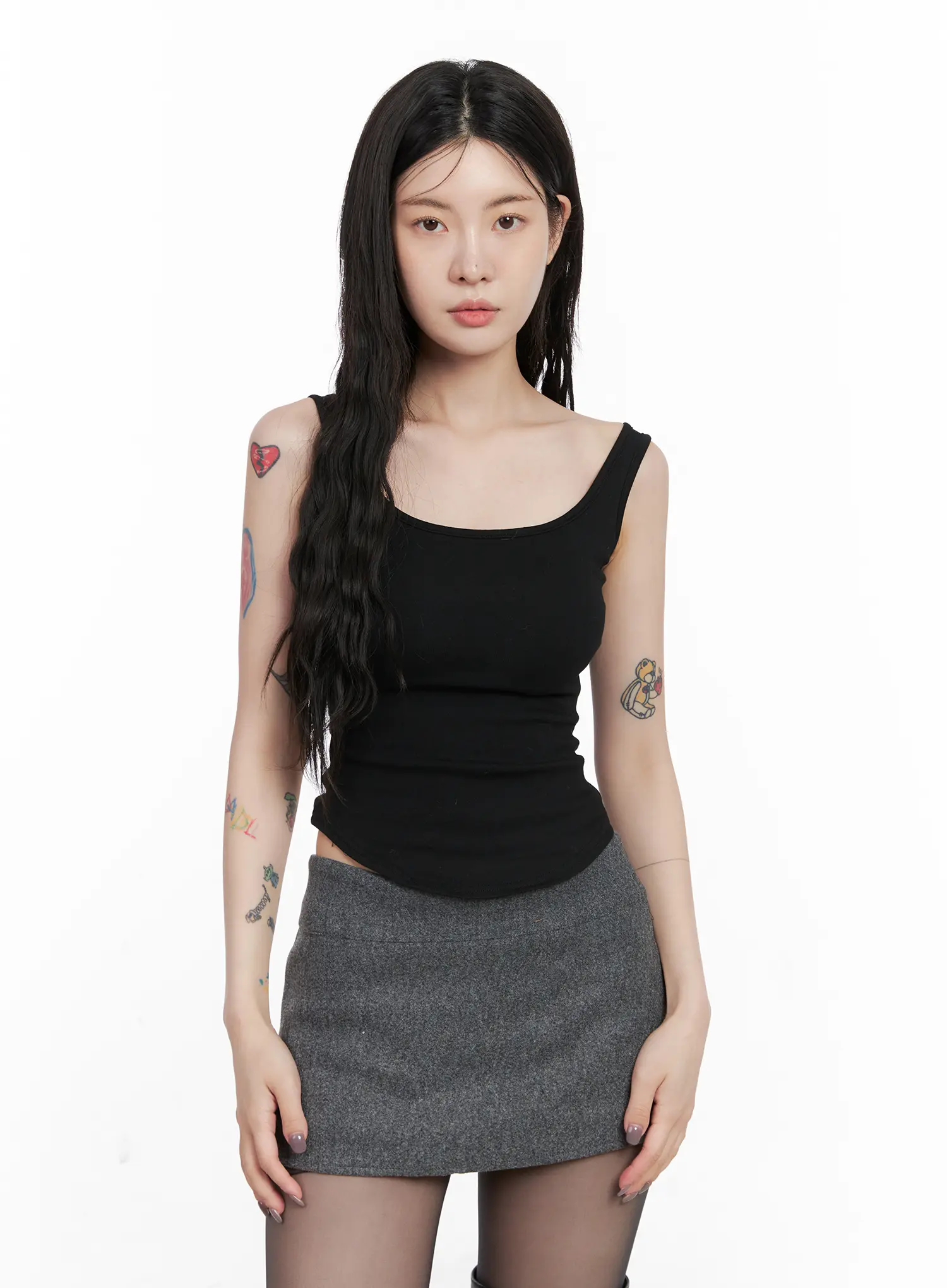 Sculpted Cropped Tank Top CN512 - Image 12