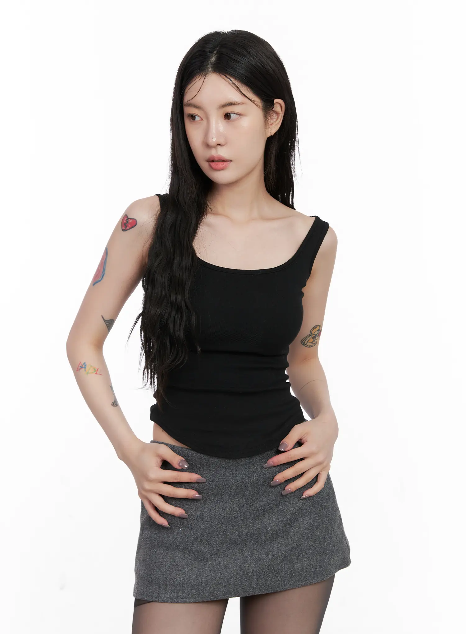 Sculpted Cropped Tank Top CN512 - Image 2