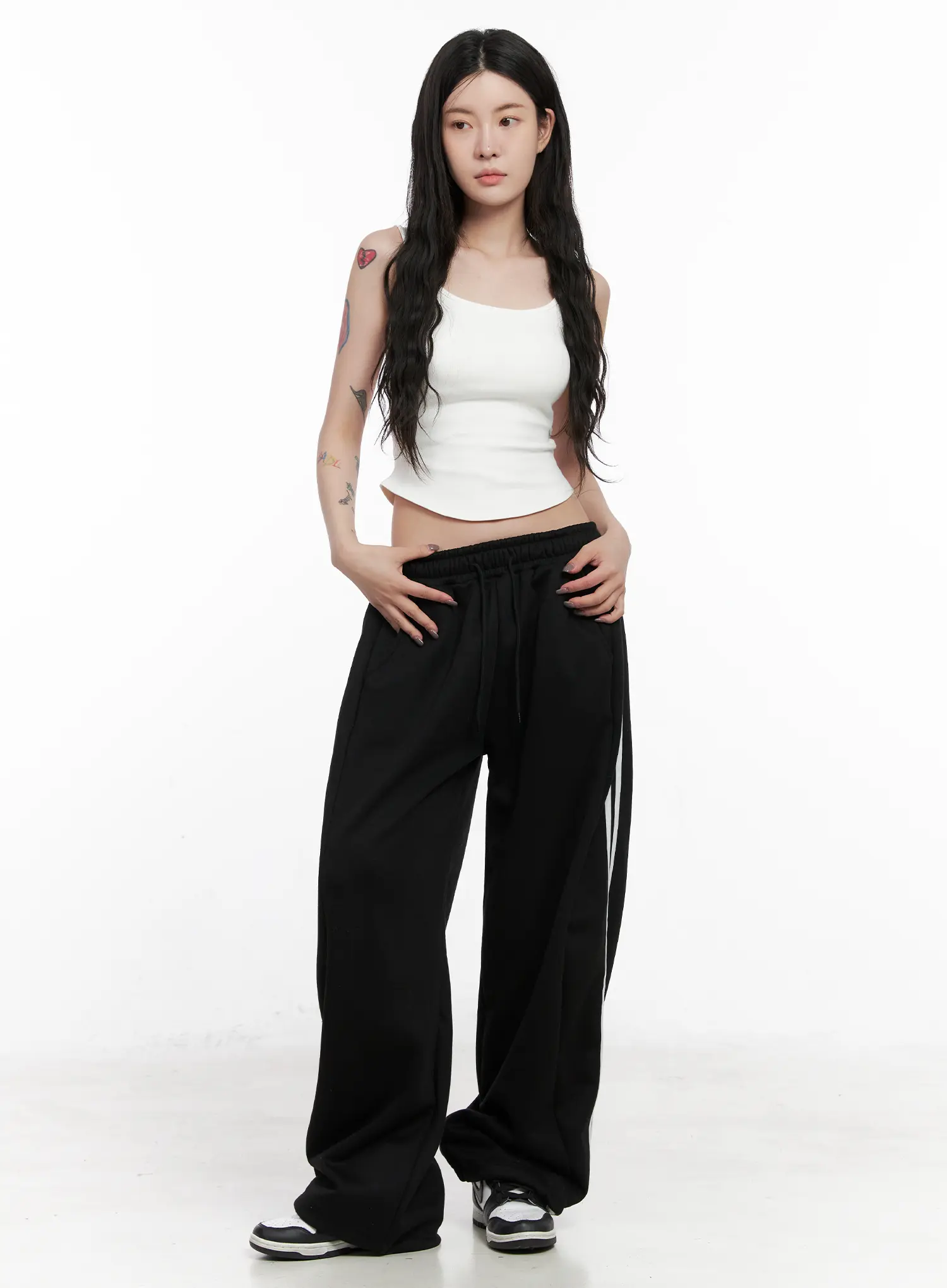 Sculpted Cropped Tank Top CN512 - Image 3