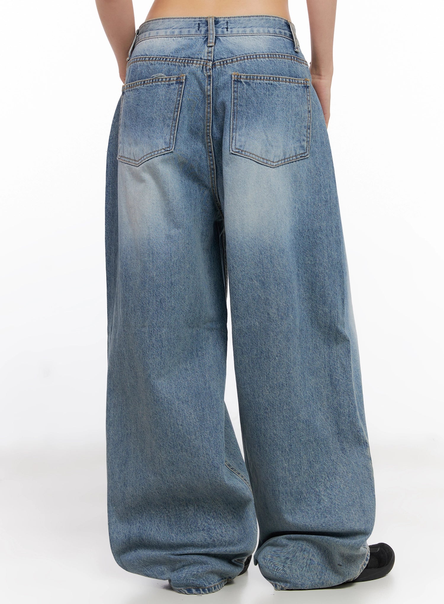 Seojin Washed Wide-Leg Jeans IG508 - Image 9