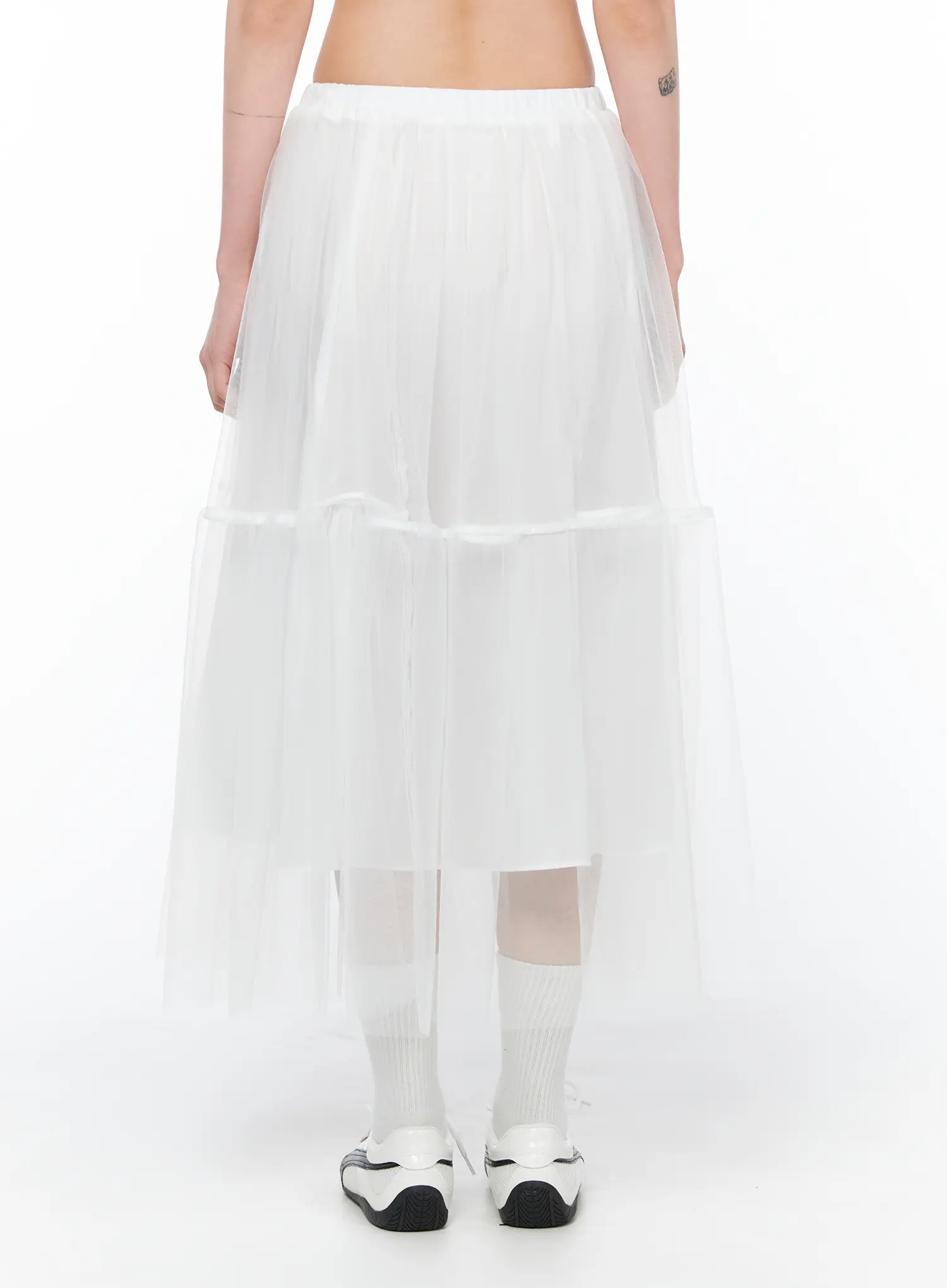 Sheer Tiered Tulle Maxi Skirt CA527 - Image 4