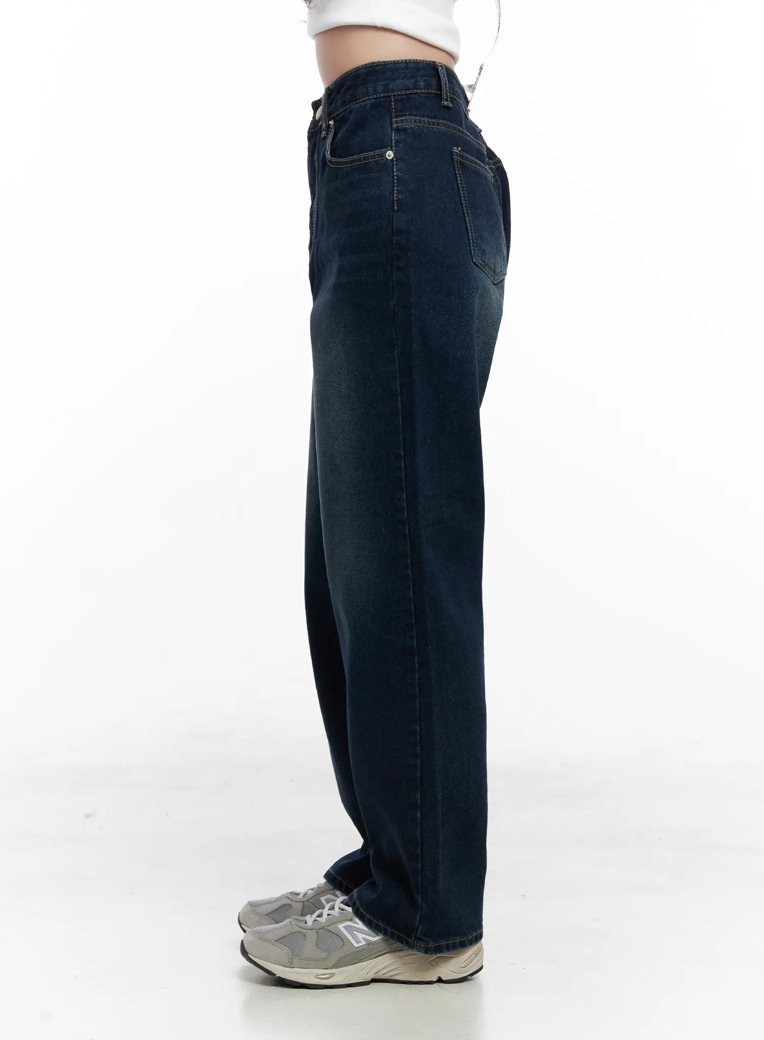 Shiloh Washed Semi-Wide Jeans CO524 - Image 3